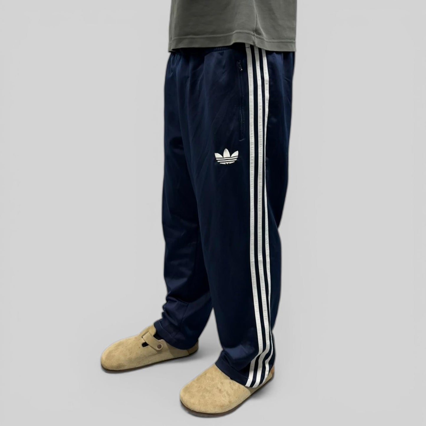 Vintage Adidas originals baggy track pants (L)