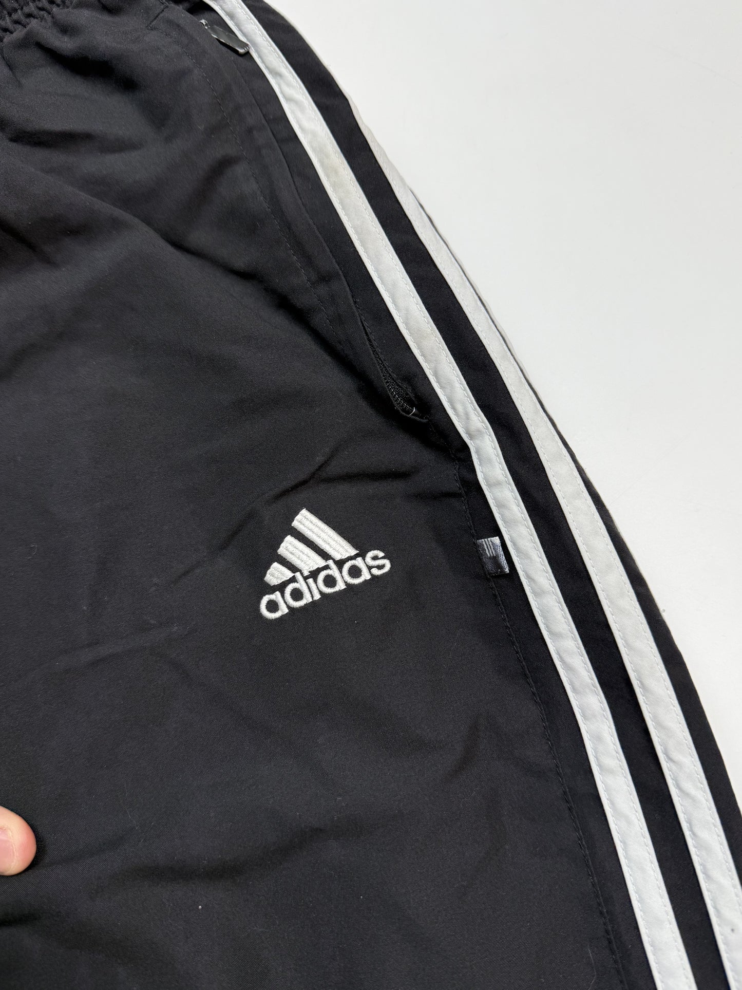 Vintage Adidas baggy track pants (M)