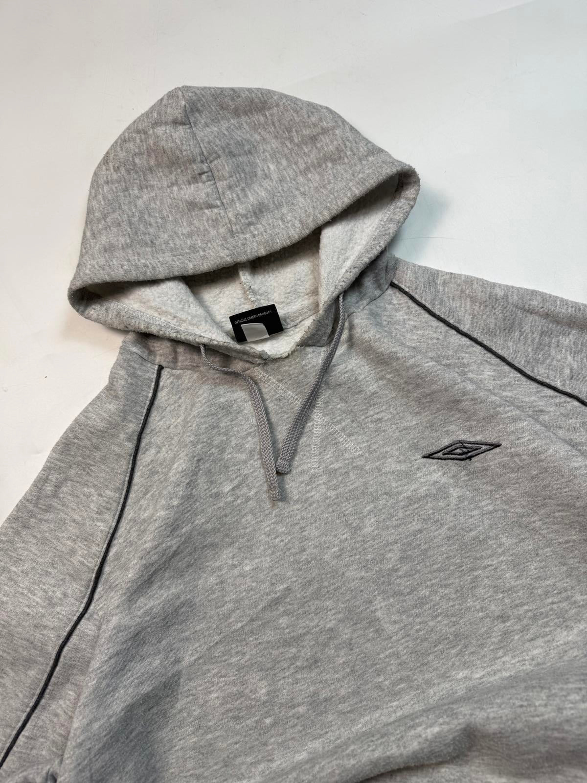 Vintage Umbro small logo hoodie (L)
