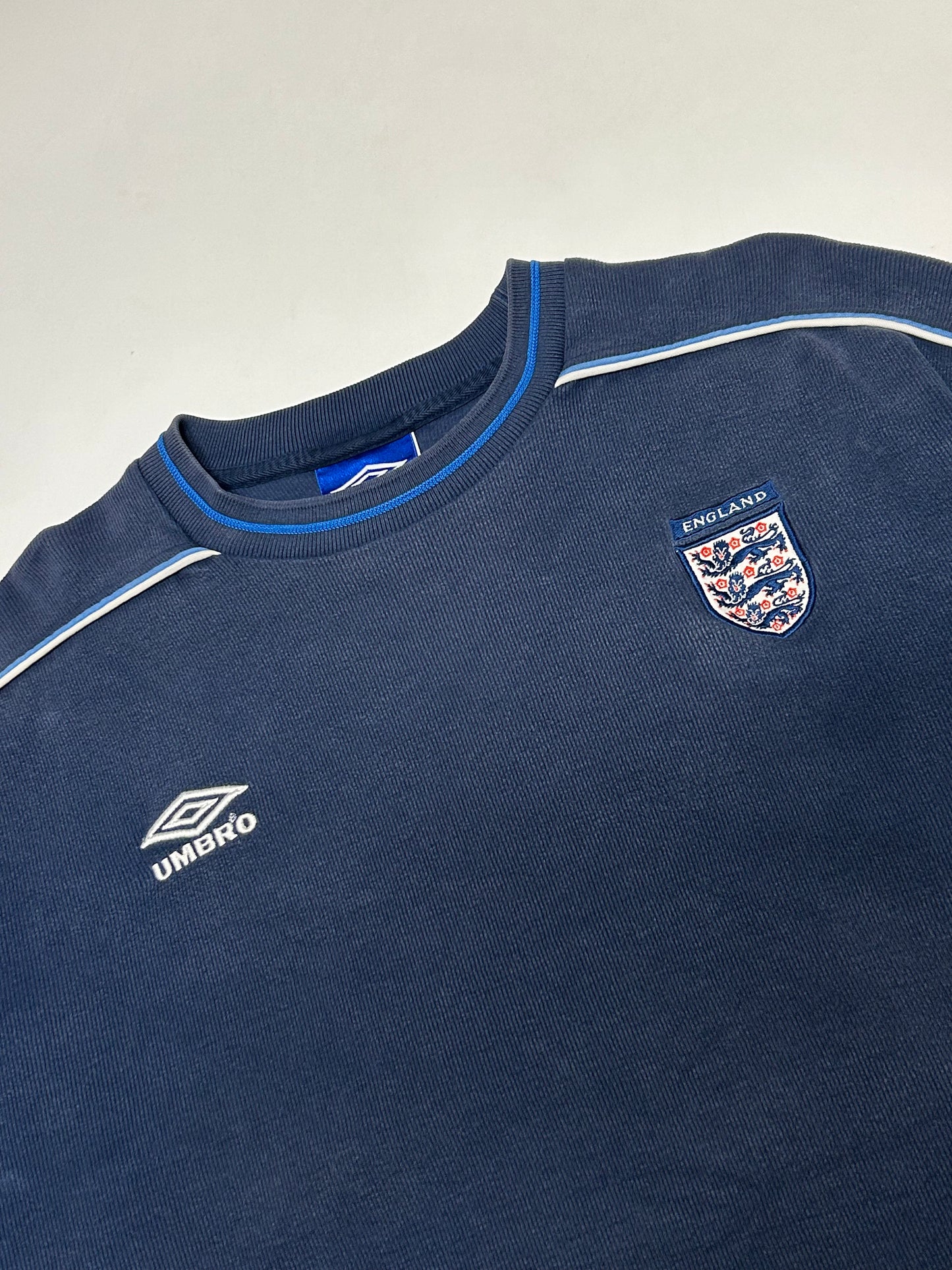 Vintage 90s England Umbro football sweatshirt (XXL)