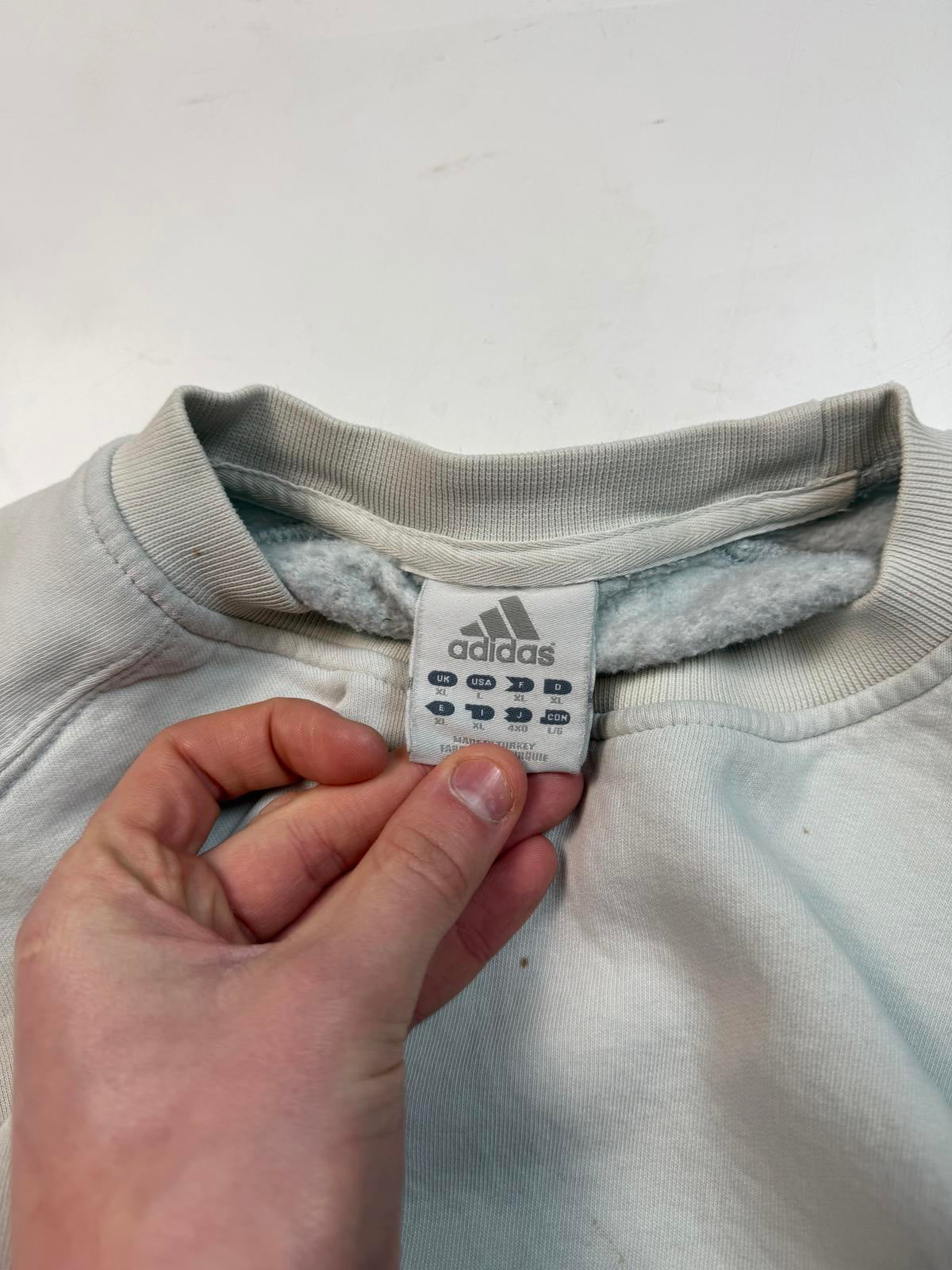 Vintage adidas centre logo sweatshirt (L)