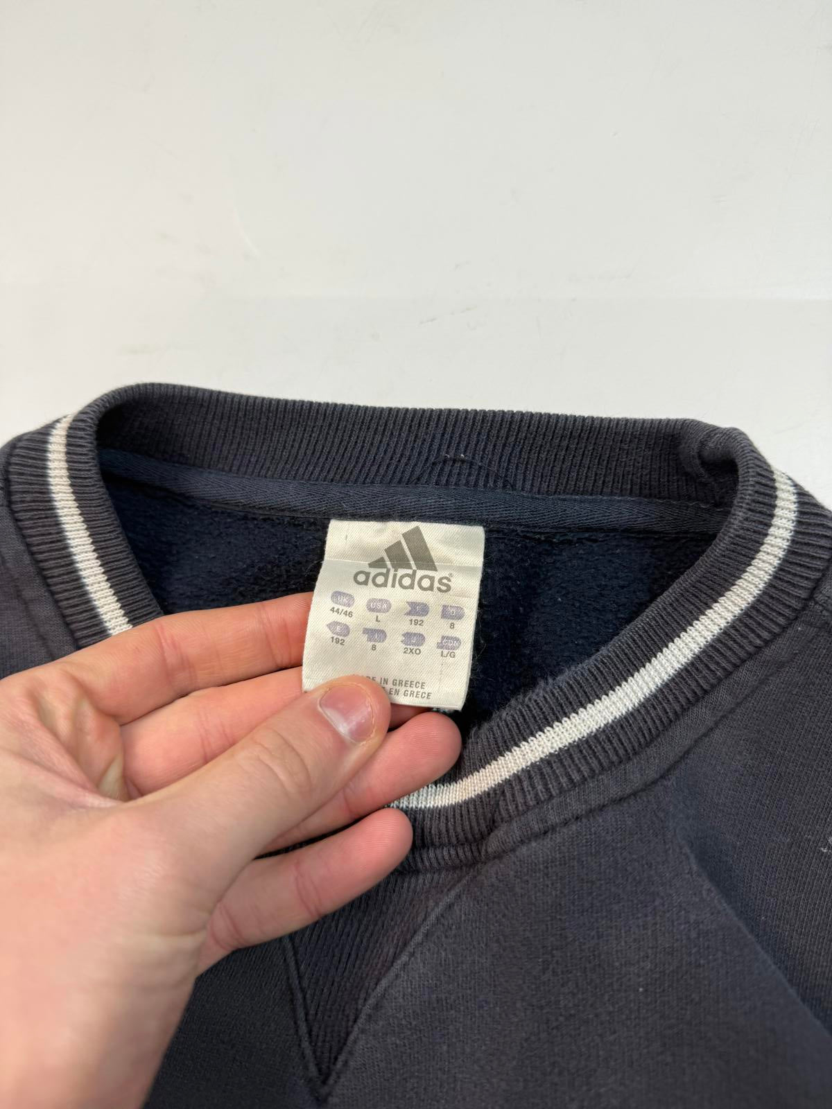 Vintage adidas small logo sweatshirt (L)