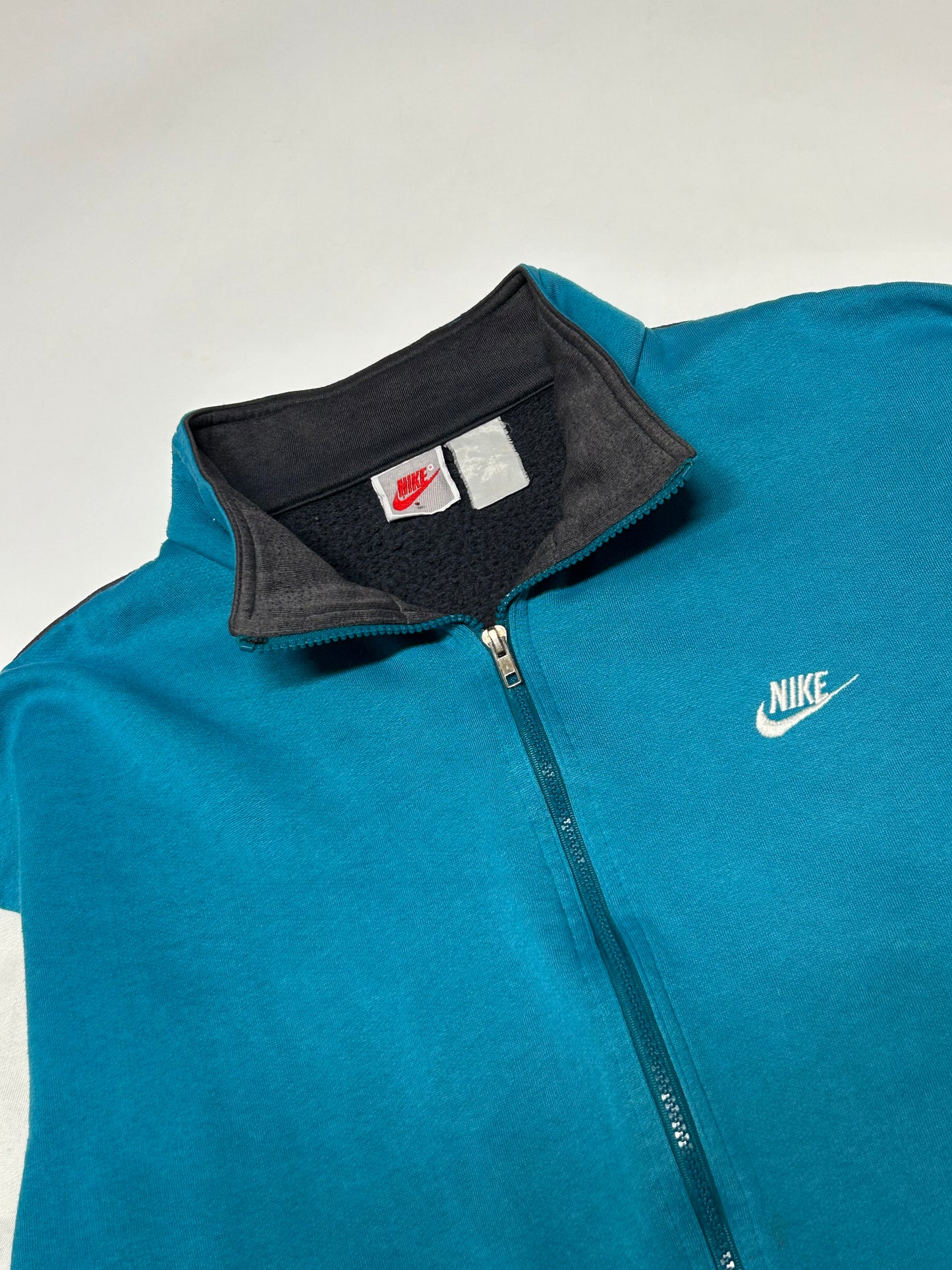 Vintage 90s Nike track top (M)