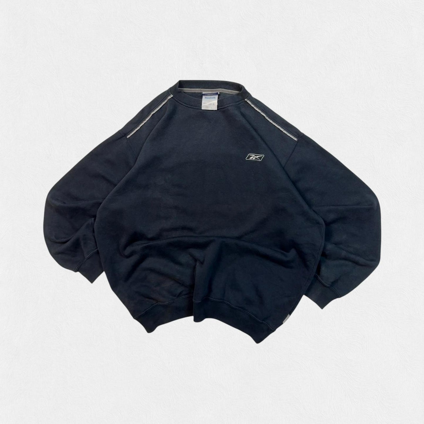 Vintage Reebok small logo sweatshirt (M)