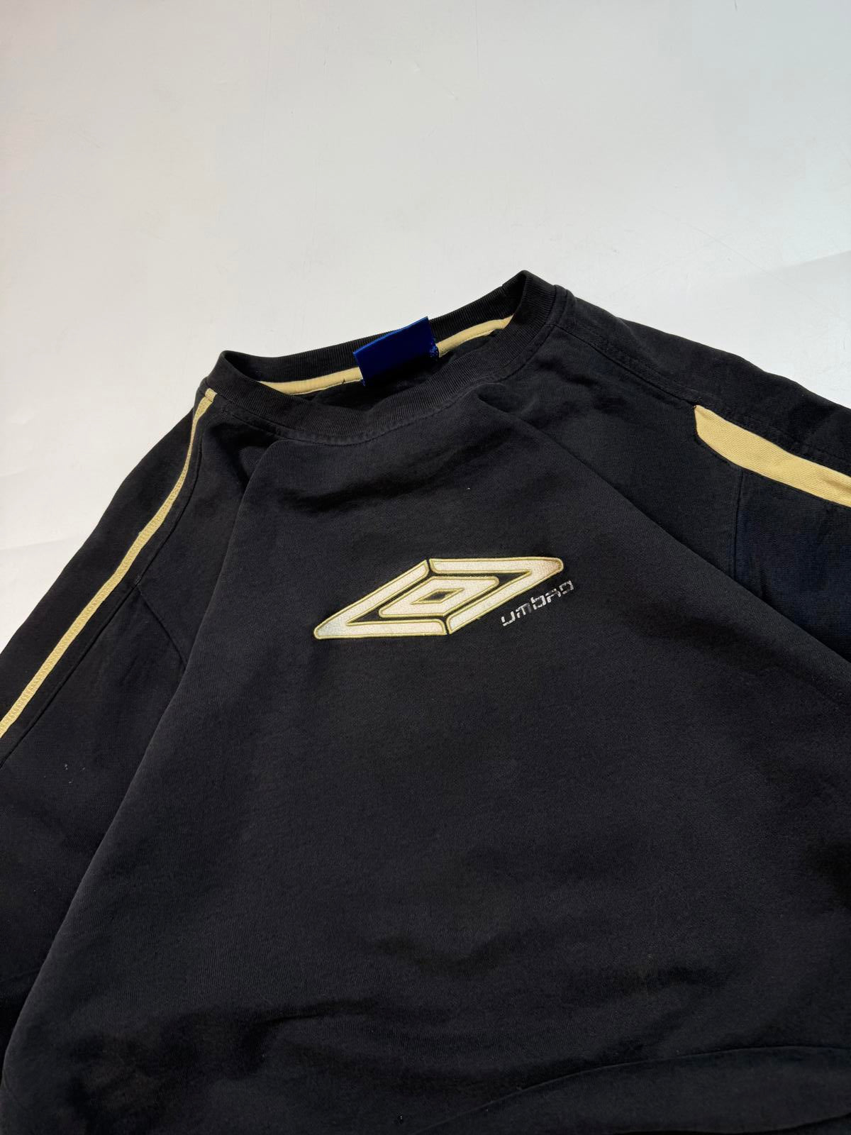 Vintage 90s Umbro centre logo sweatshirt (XL)