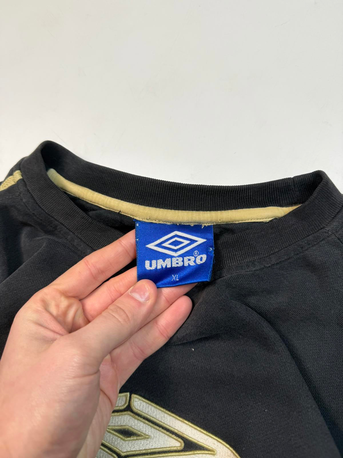 Vintage 90s Umbro centre logo sweatshirt (XL)
