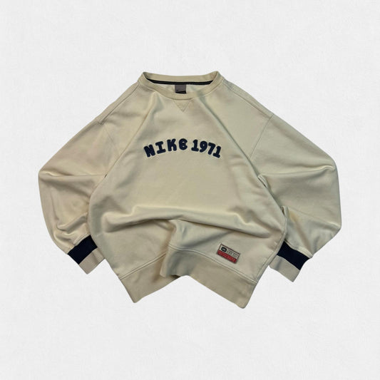 Vintage Nike spell out sweatshirt (XL)