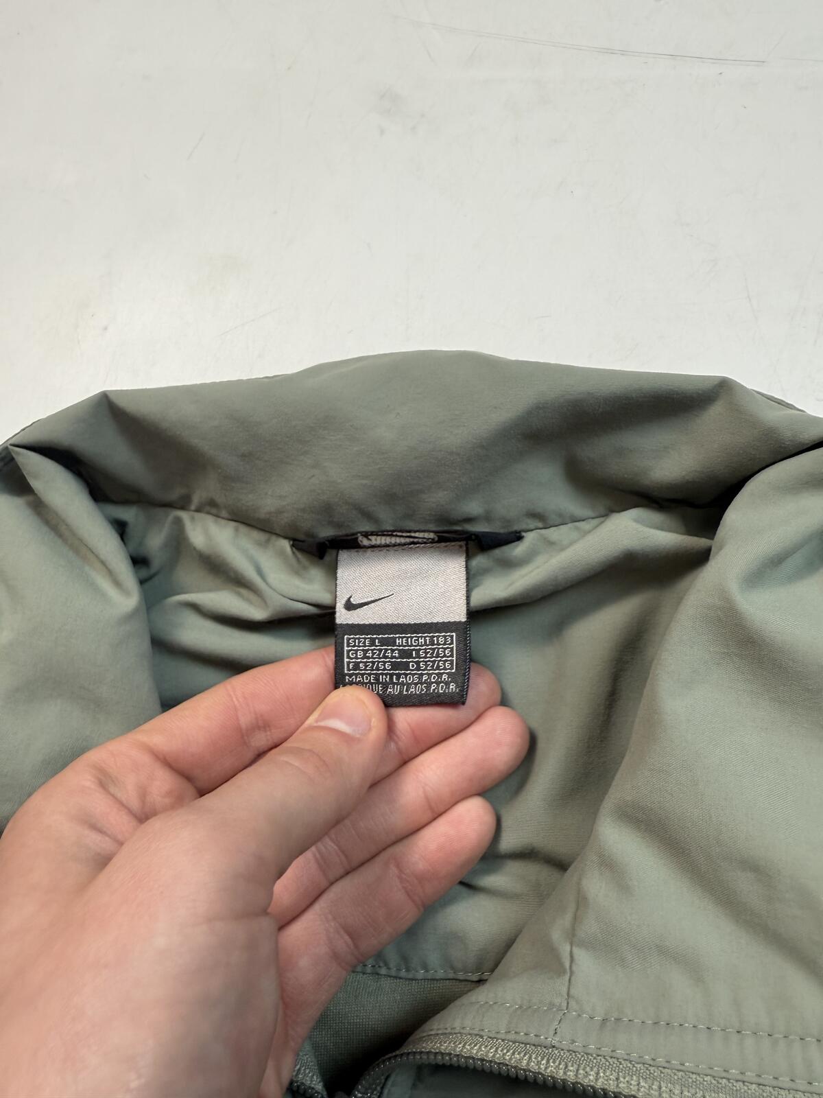 Vintage Nike mini swoosh track jacket (L)