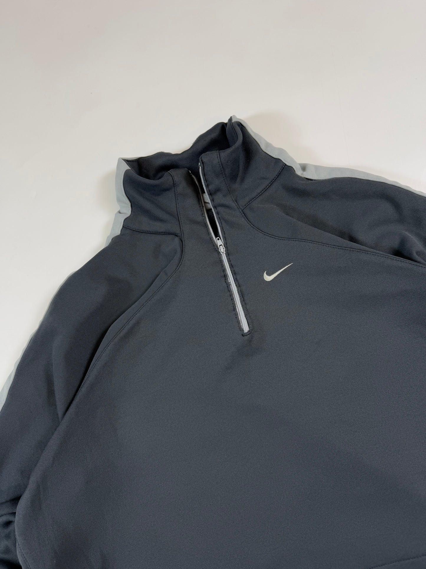 Vintage Nike quarter zip sweatshirt (L)