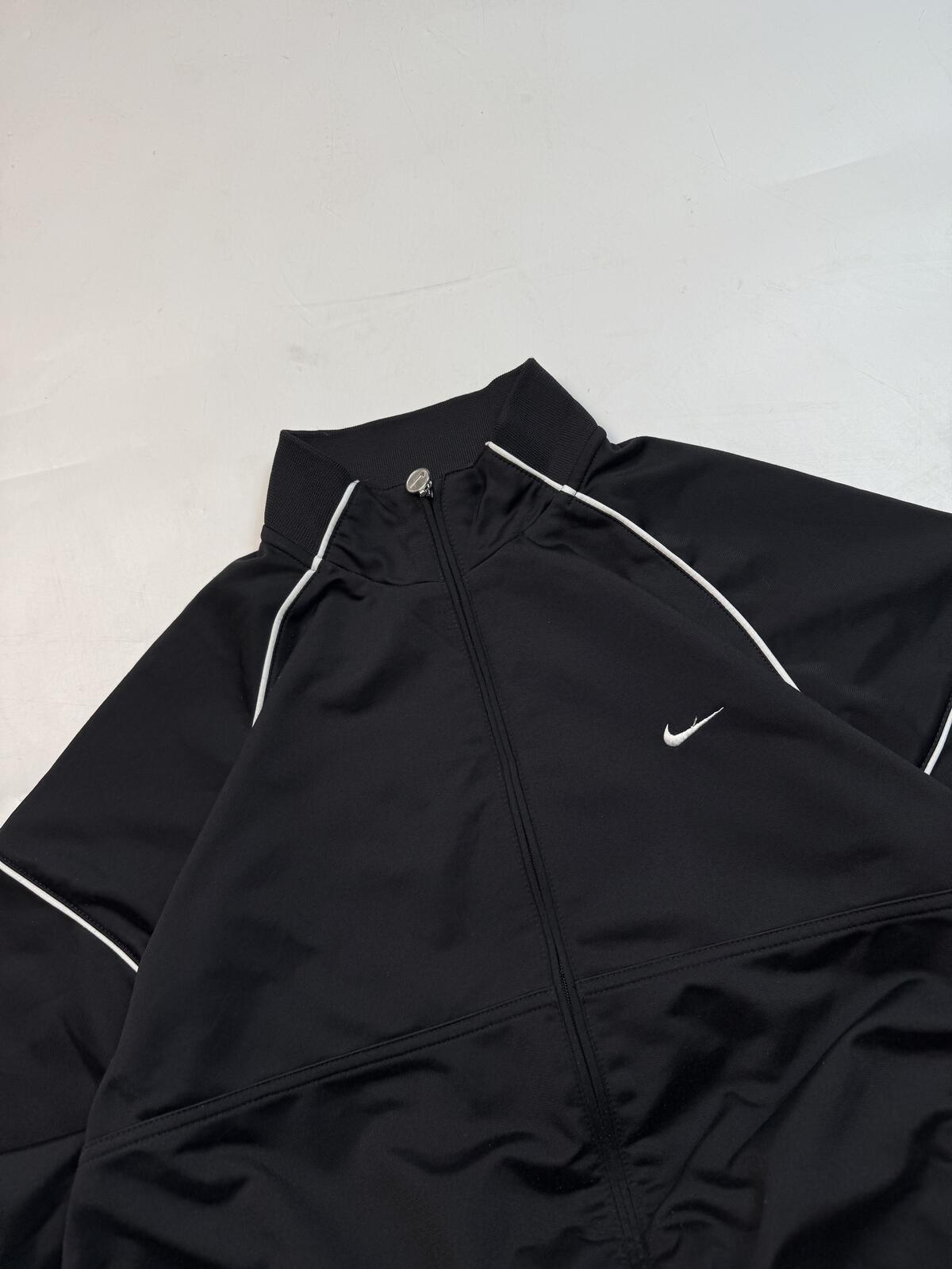Vintage Y2K Nike track jacket (L)