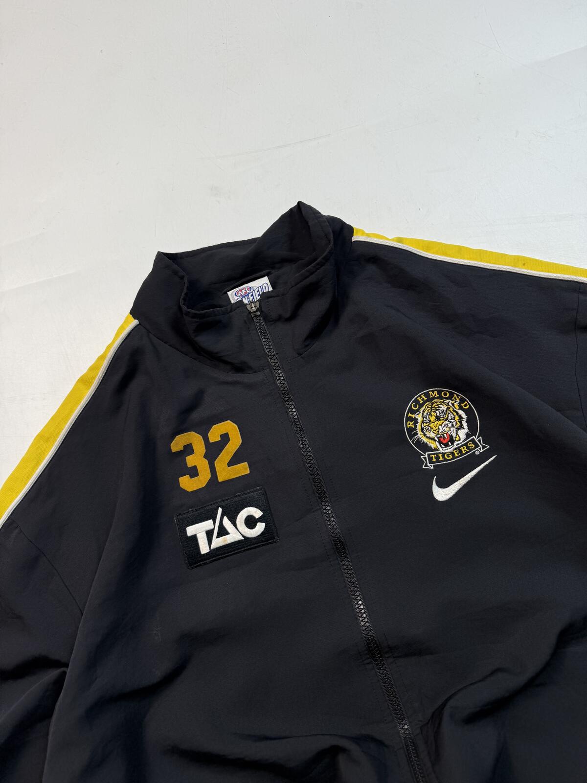 Vintage Richmond Tigers AFL Nike track jacket (L)