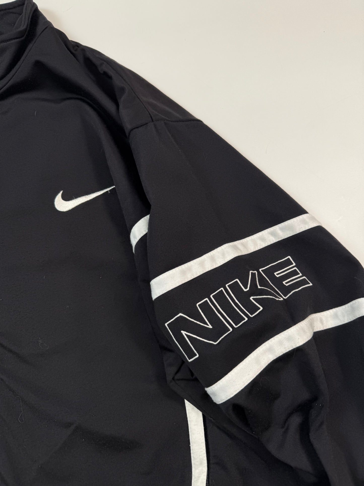 Vintage 90s Nike track jacket (L)