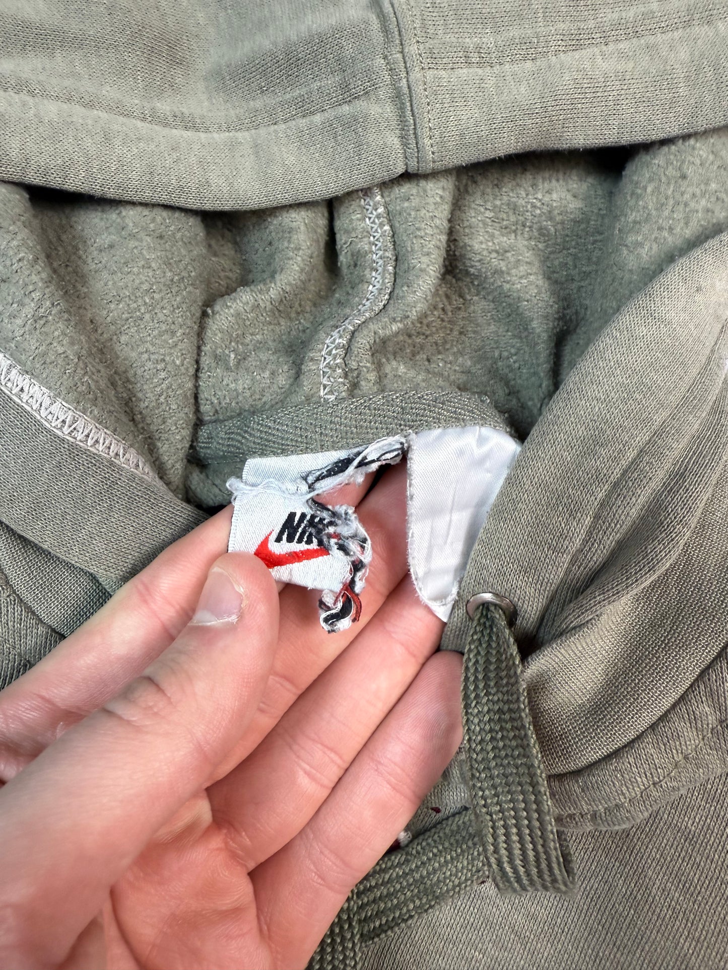 Vintage 90s Nike sports & fitness hoodie (M)