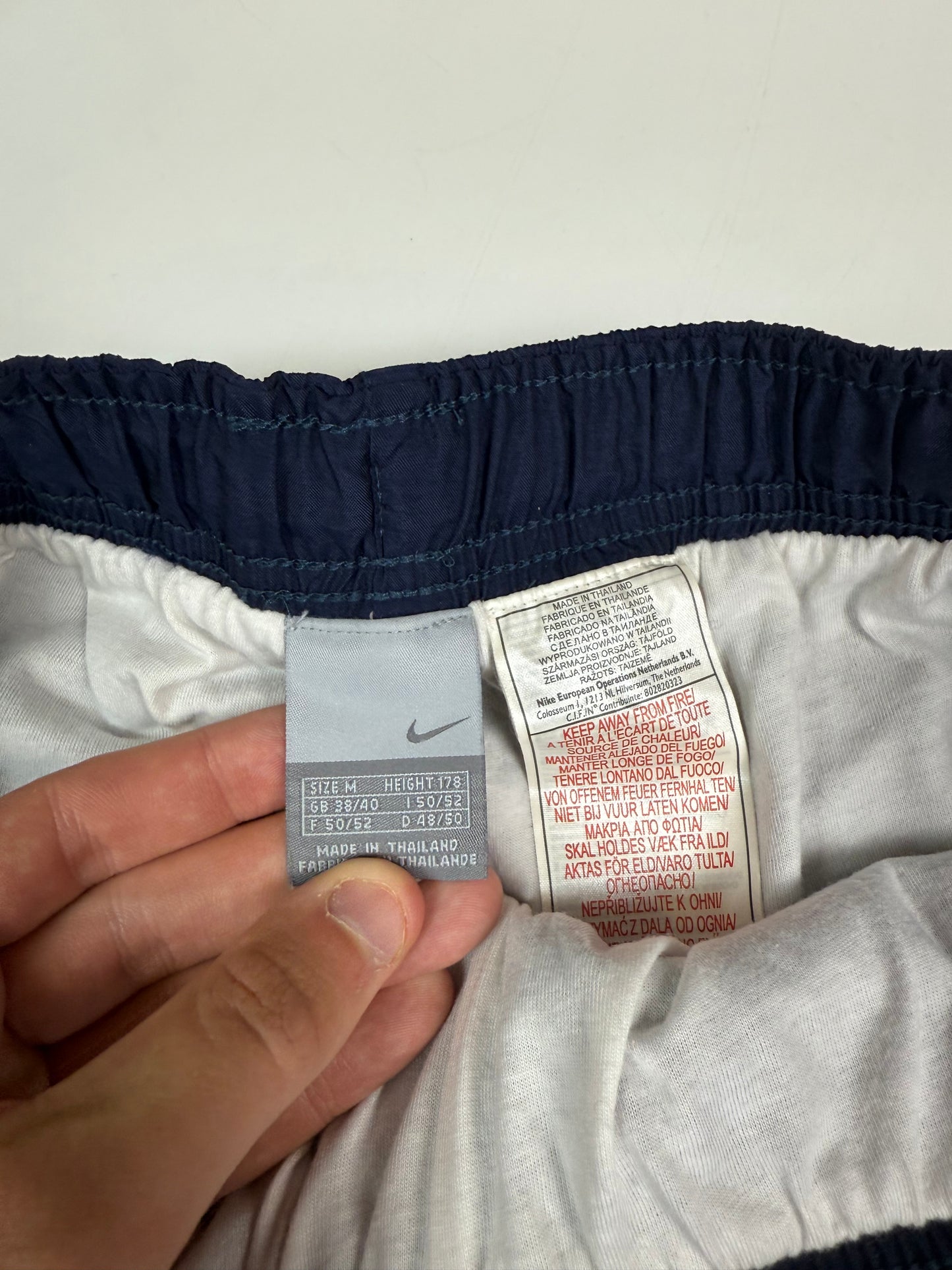 Vintage Nike baggy track pants (M)