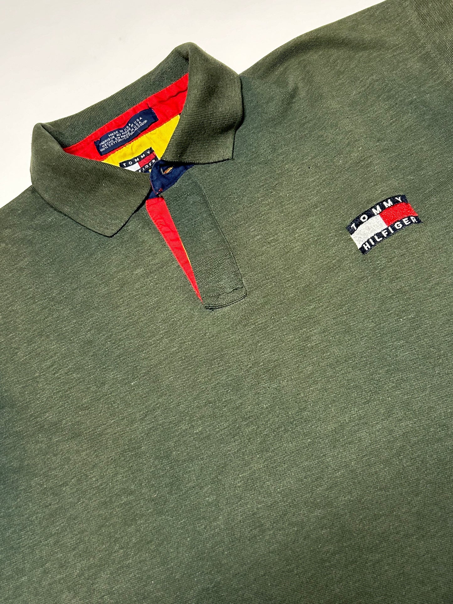 Vintage 90s Tommy Hilfiger polo shirt (M)