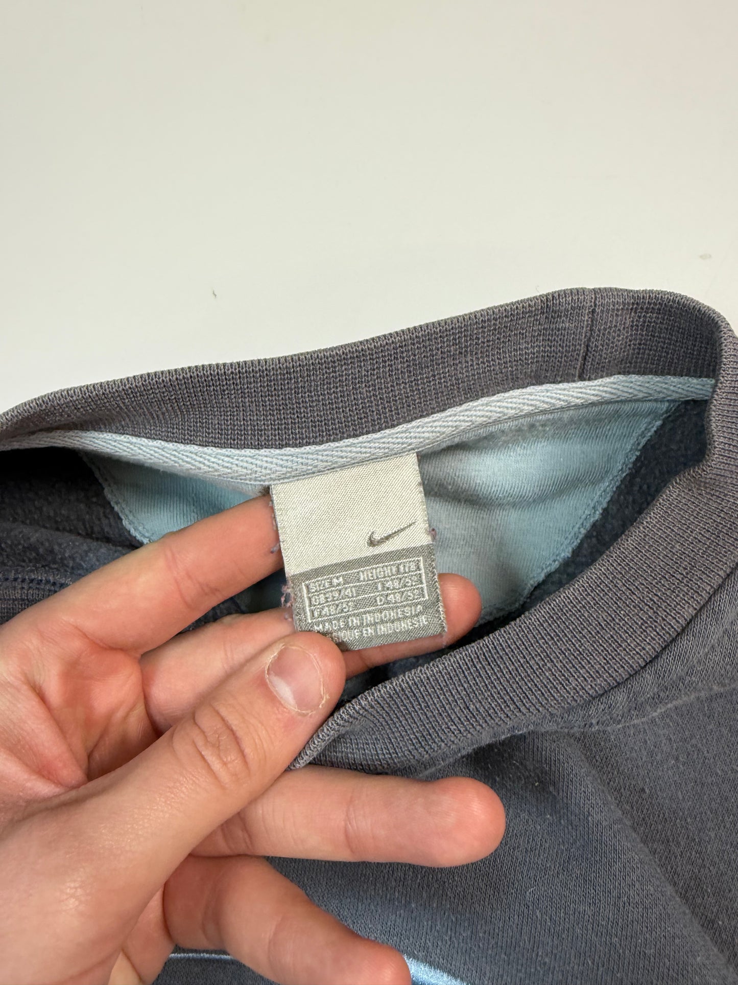 Vintage Nike centre swoosh sweatshirt (M)