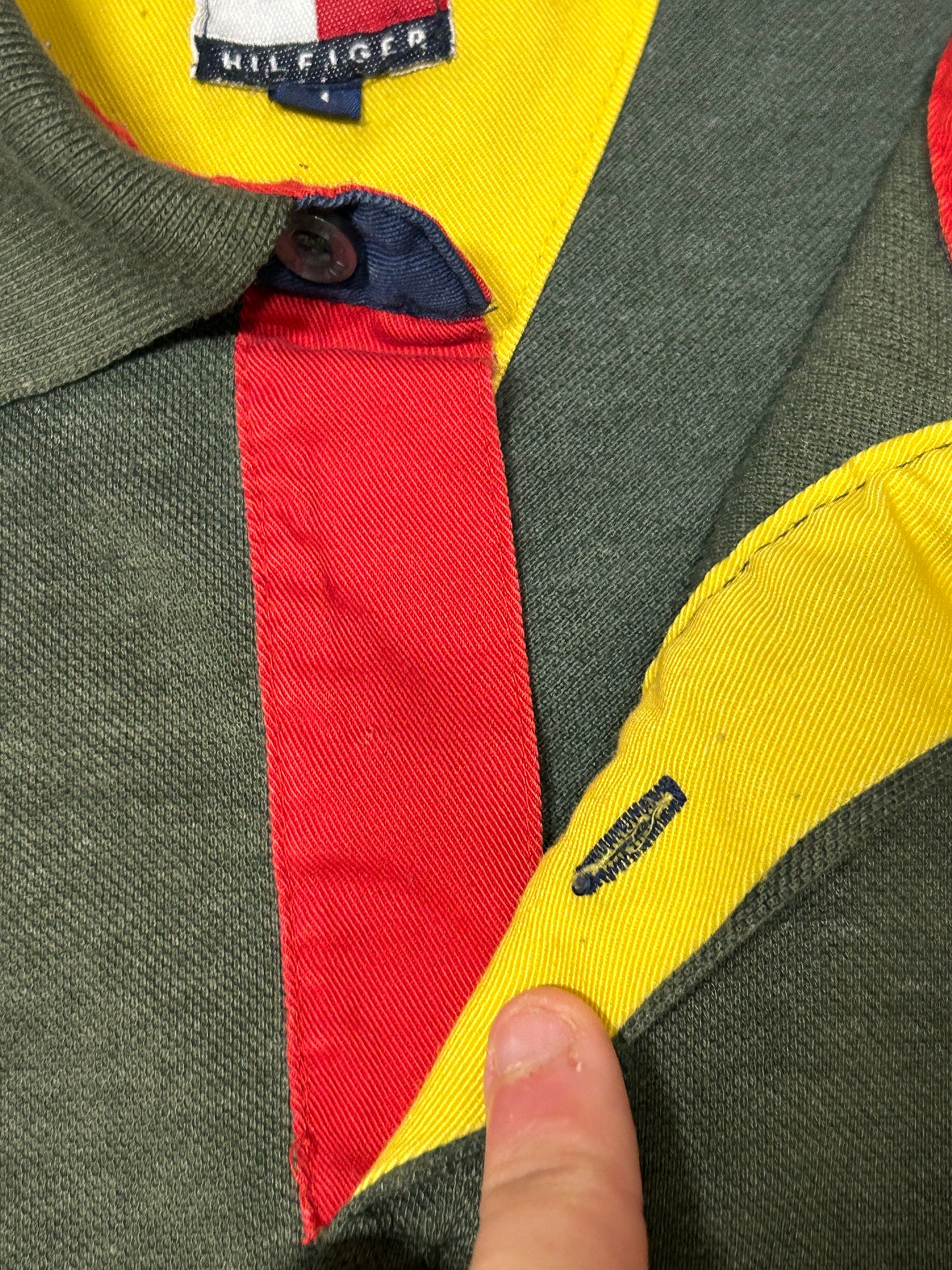 Vintage 90s Tommy Hilfiger polo shirt (M)