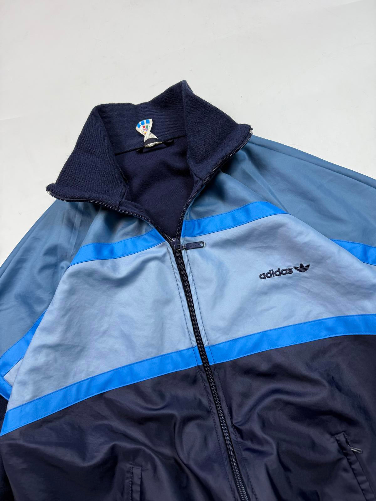 Vintage 80s adidas originals track jacket (XL)