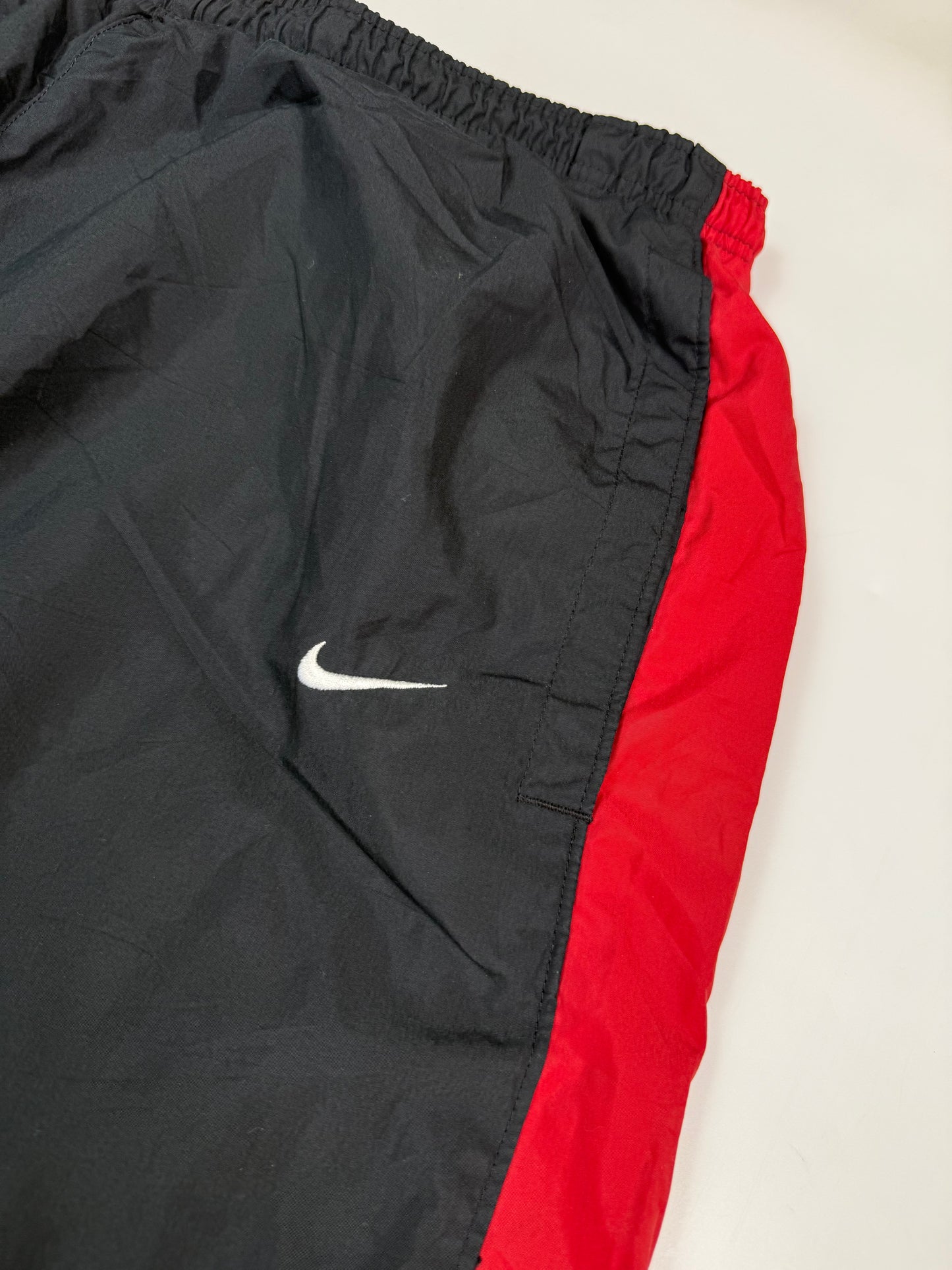 Vintage Nike side stripe baggy track pants (M)