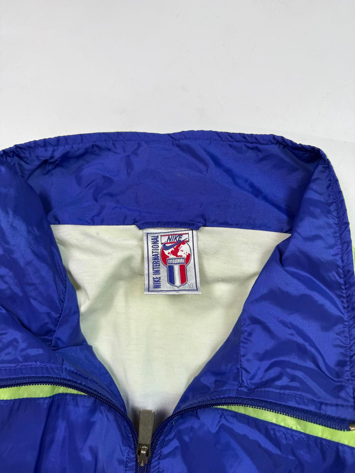 Vintage 90s Nike international track jacket (XL)