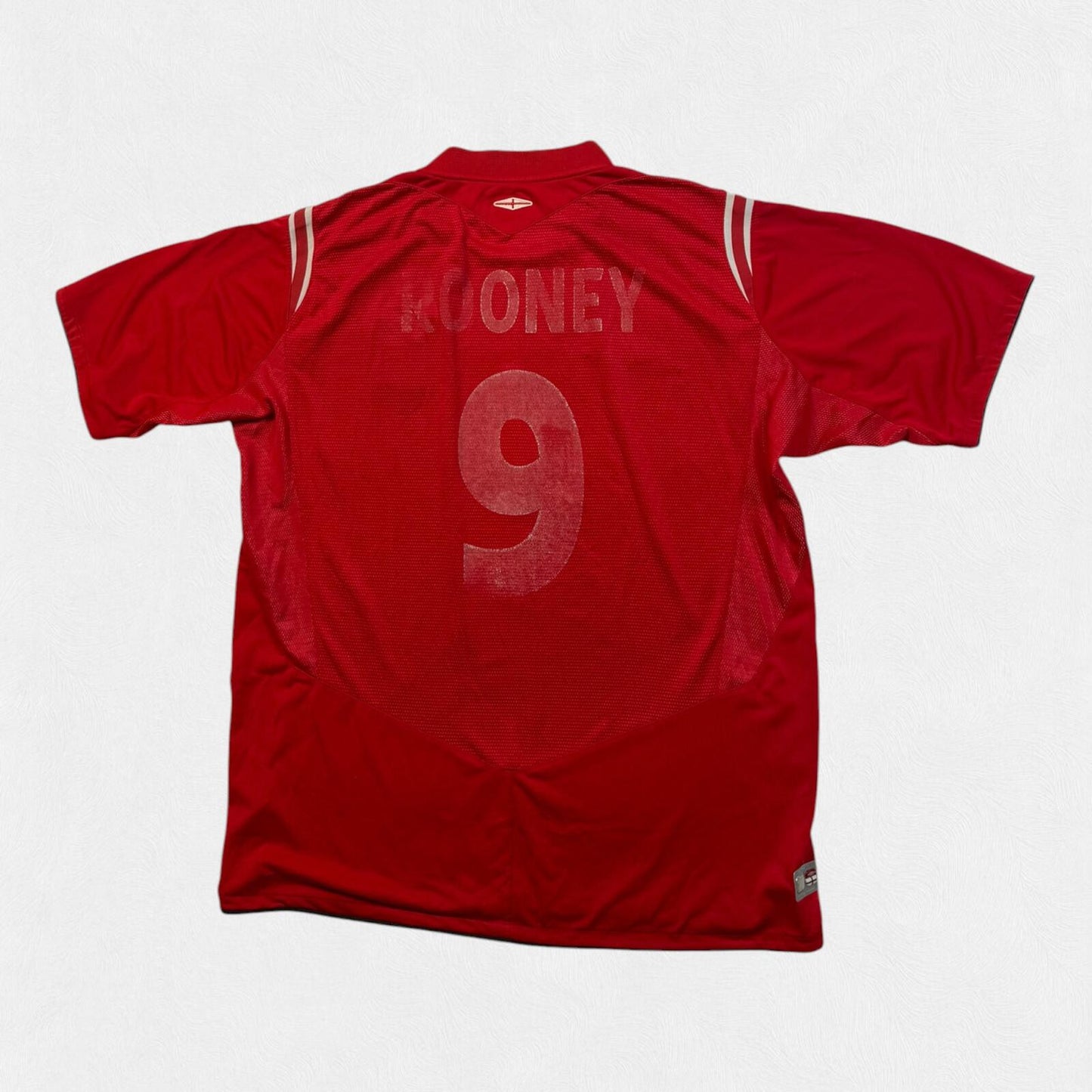 Vintage England 2004-06 Rooney Umbro football shirt (XL)
