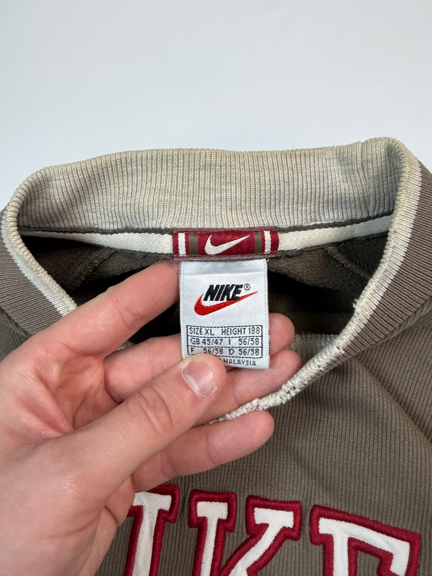 Vintage 90s Nike spell out sweatshirt (XL)