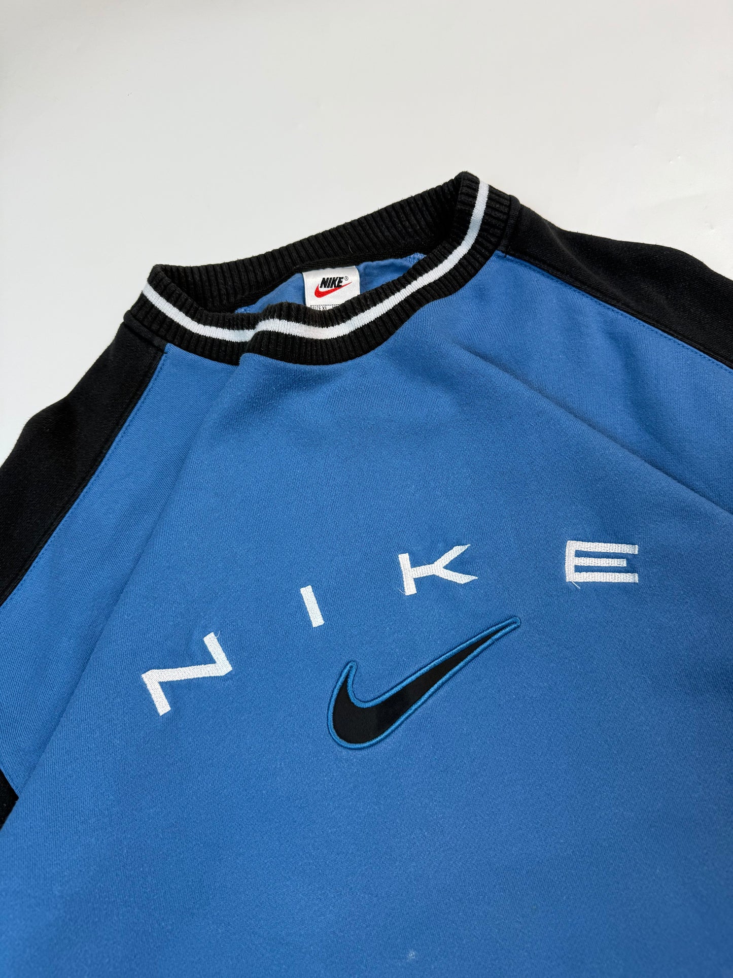 Vintage 90s Nike spell out sweatshirt (XL)