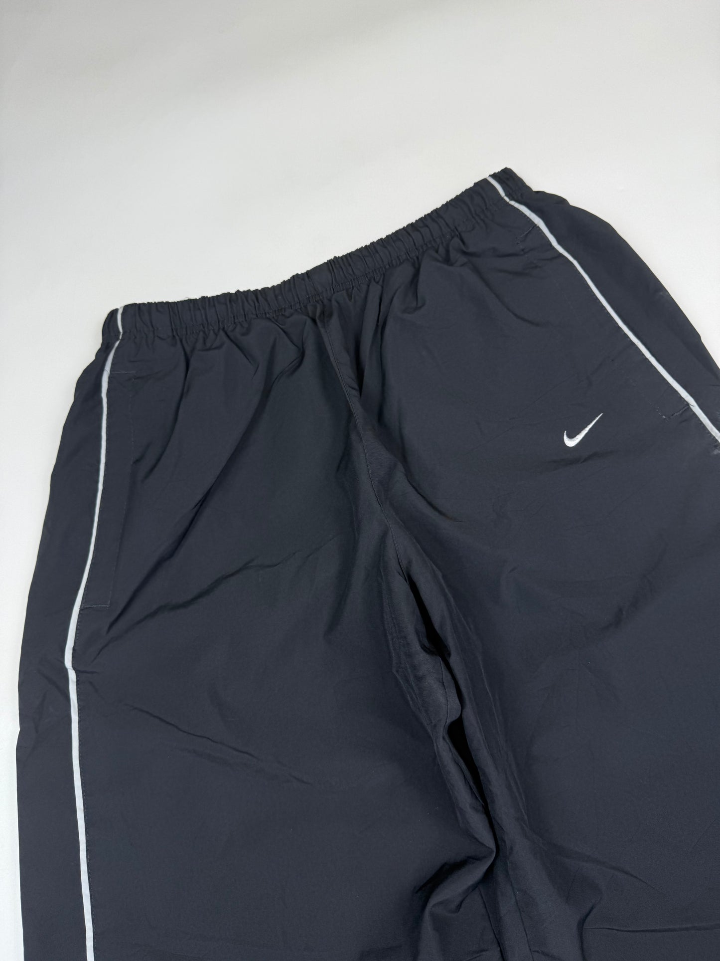 Vintage Nike baggy track pants (L)