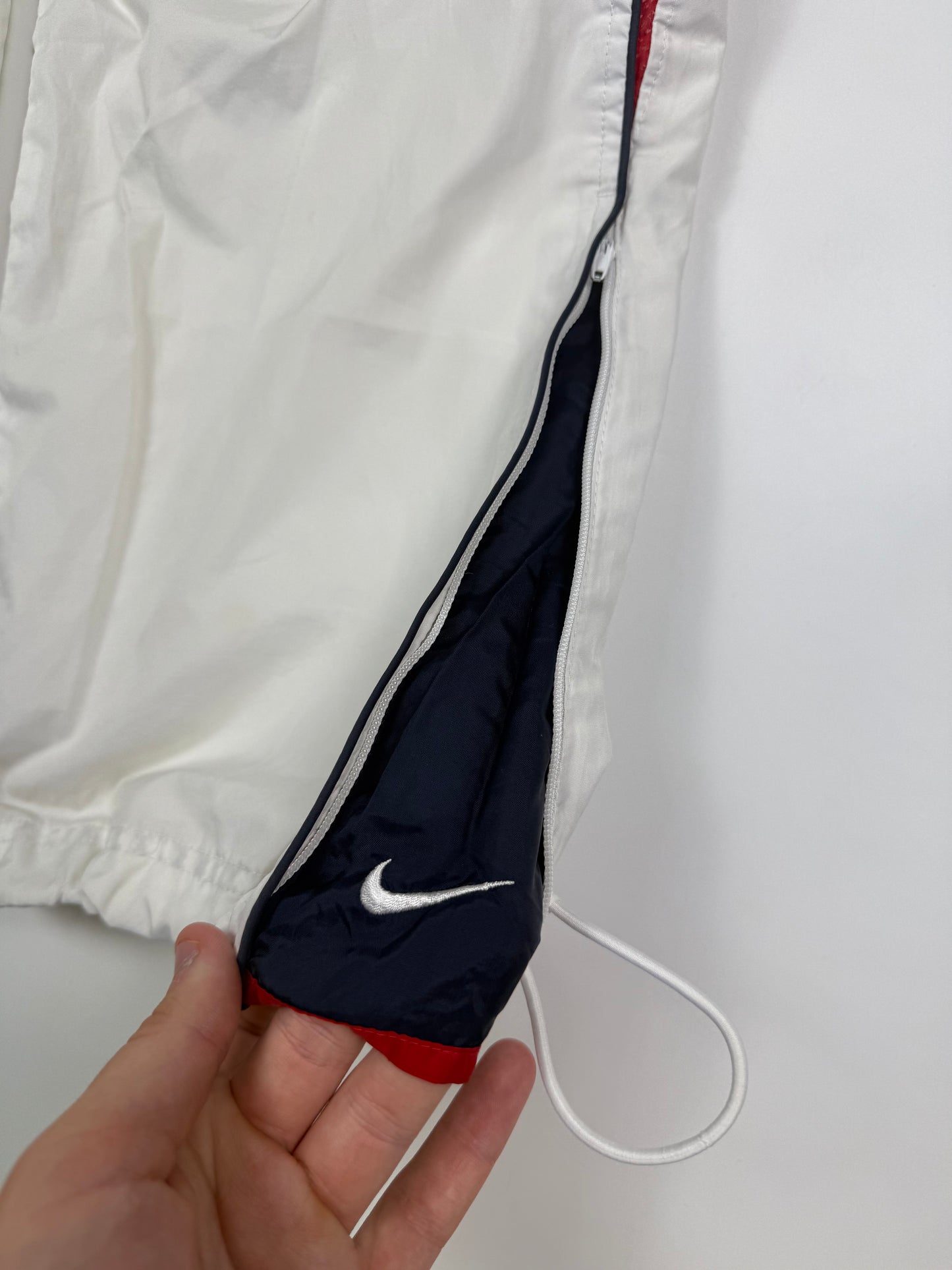 Vintage Nike side stripe track pants (S)