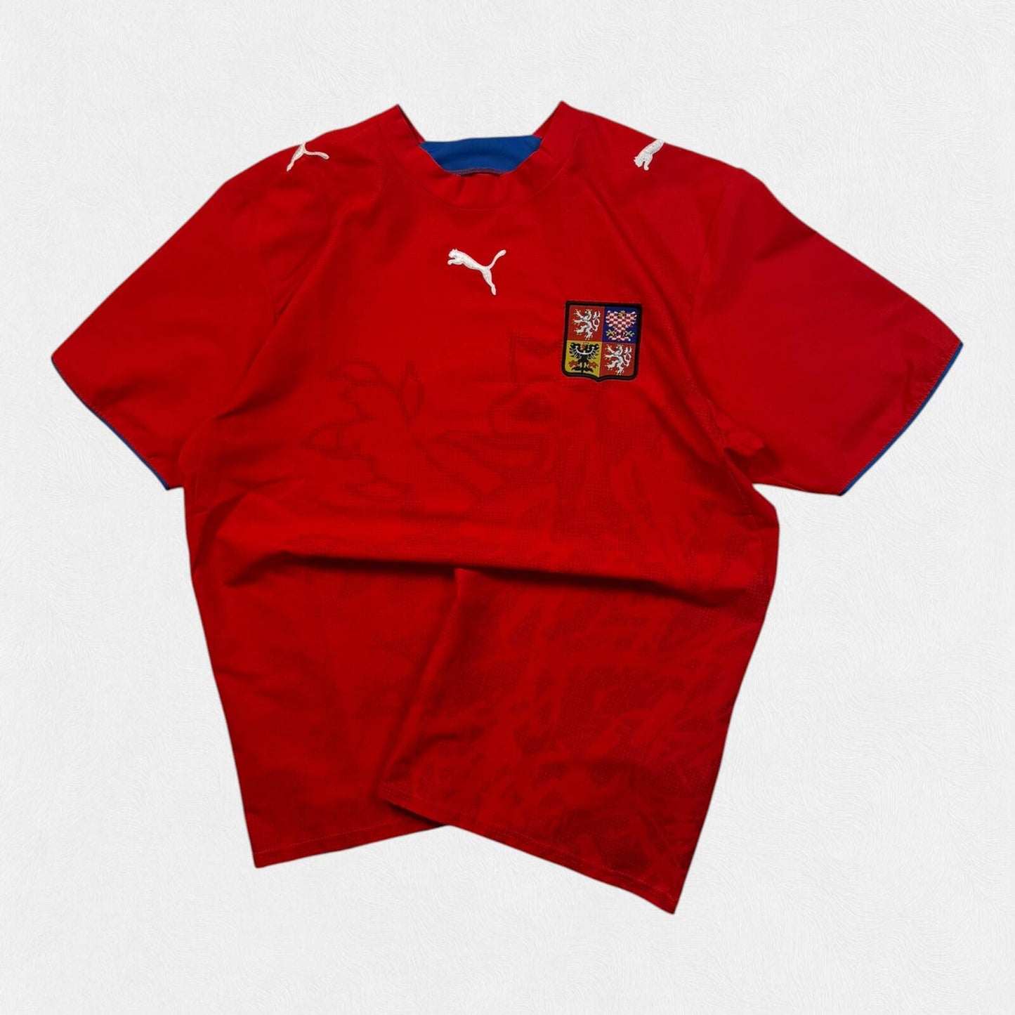Vintage Czech Republic 2006/07 Puma football shirt (L)