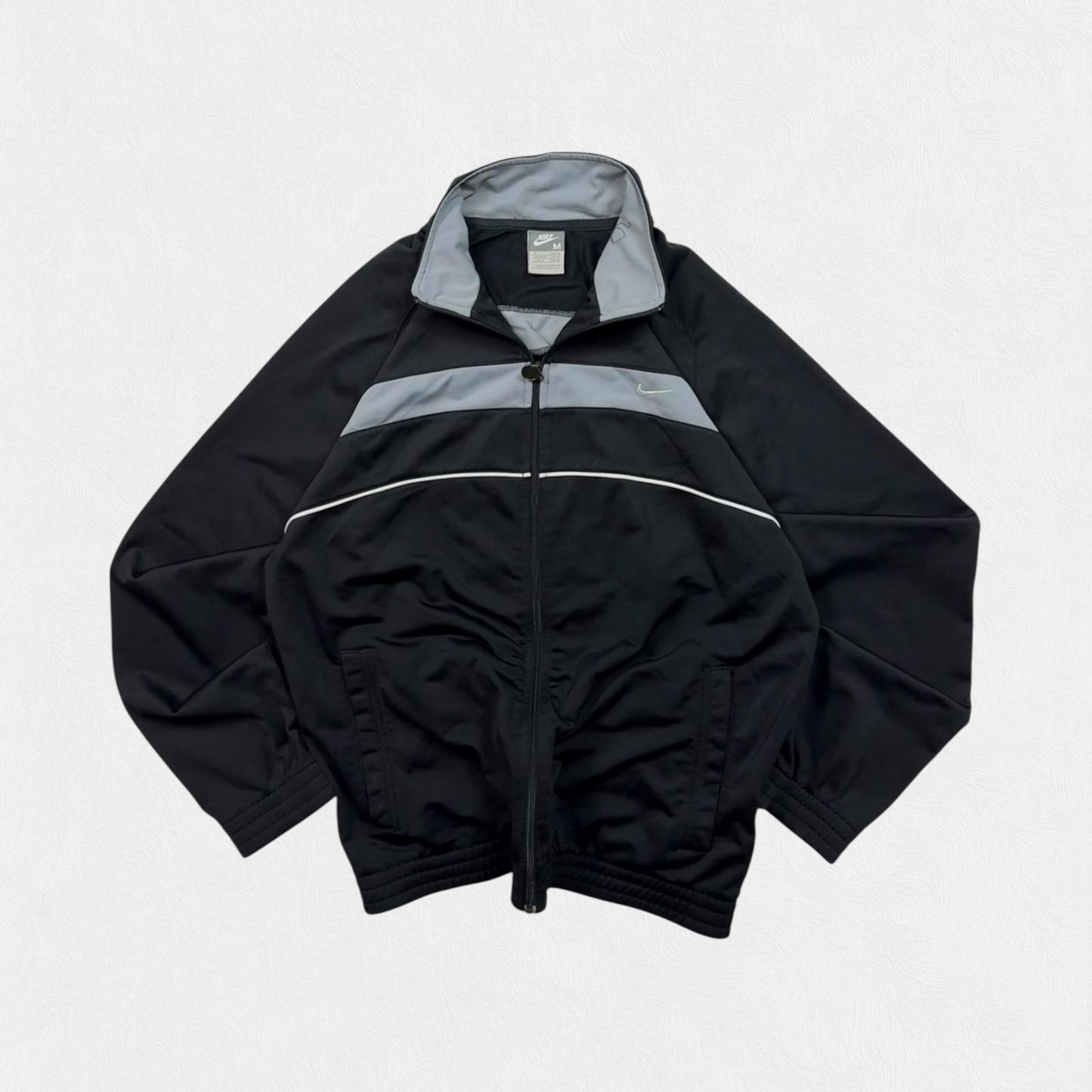 Vintage Nike track jacket (M)