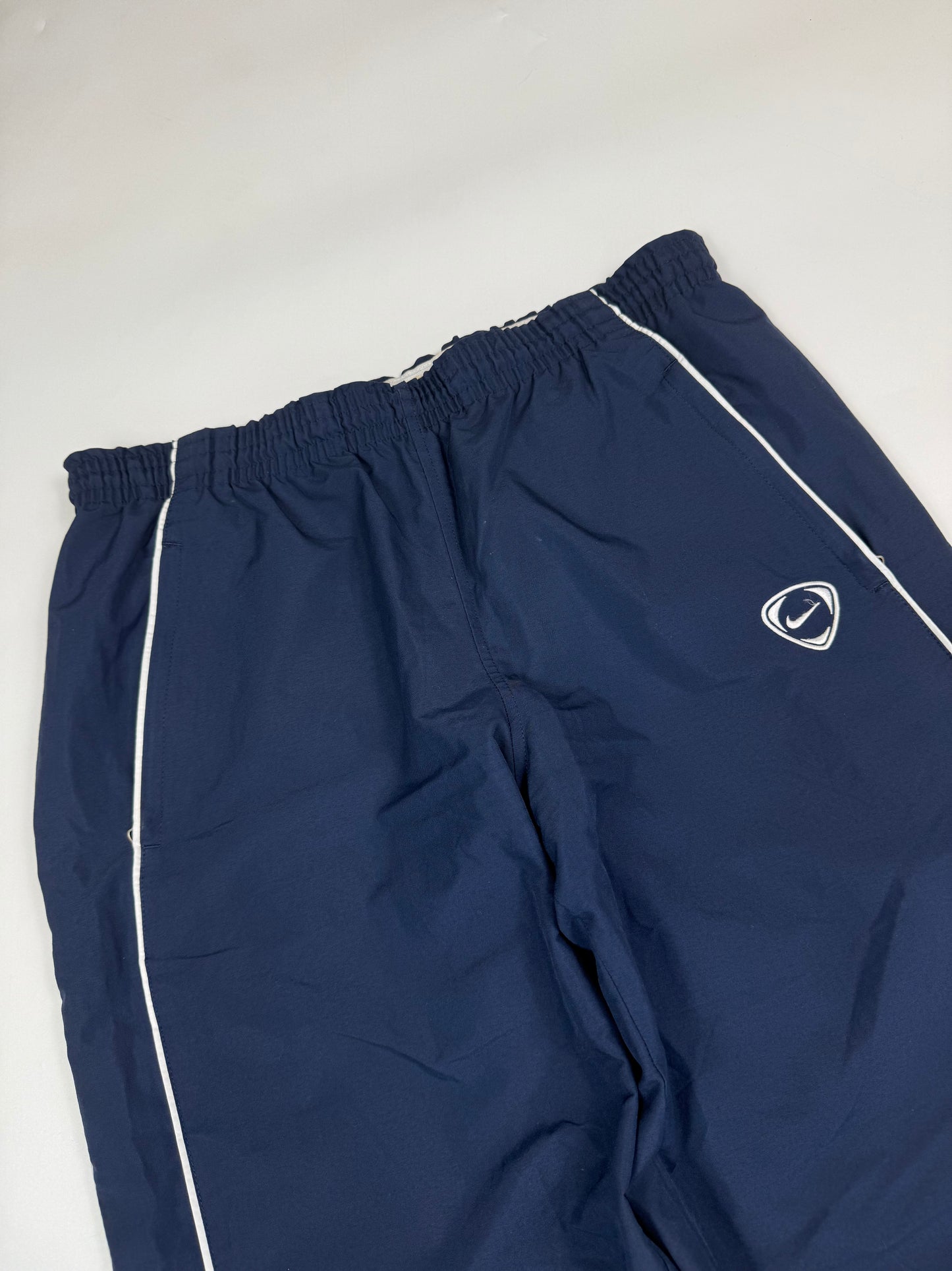 Vintage Nike shield baggy track pants (M)