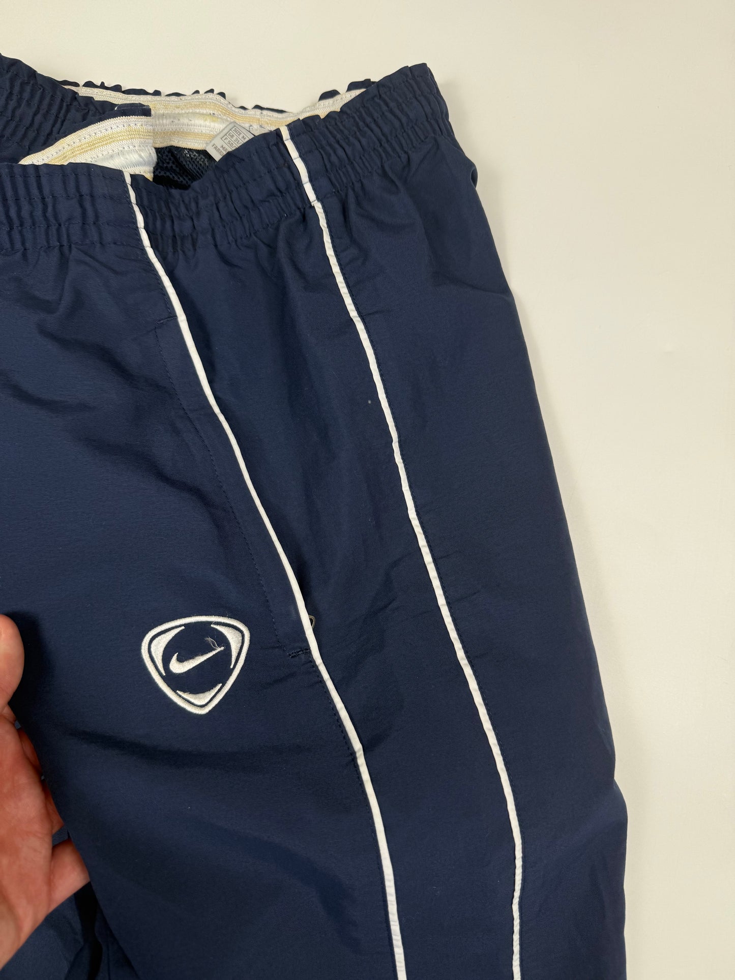 Vintage Nike shield baggy track pants (M)