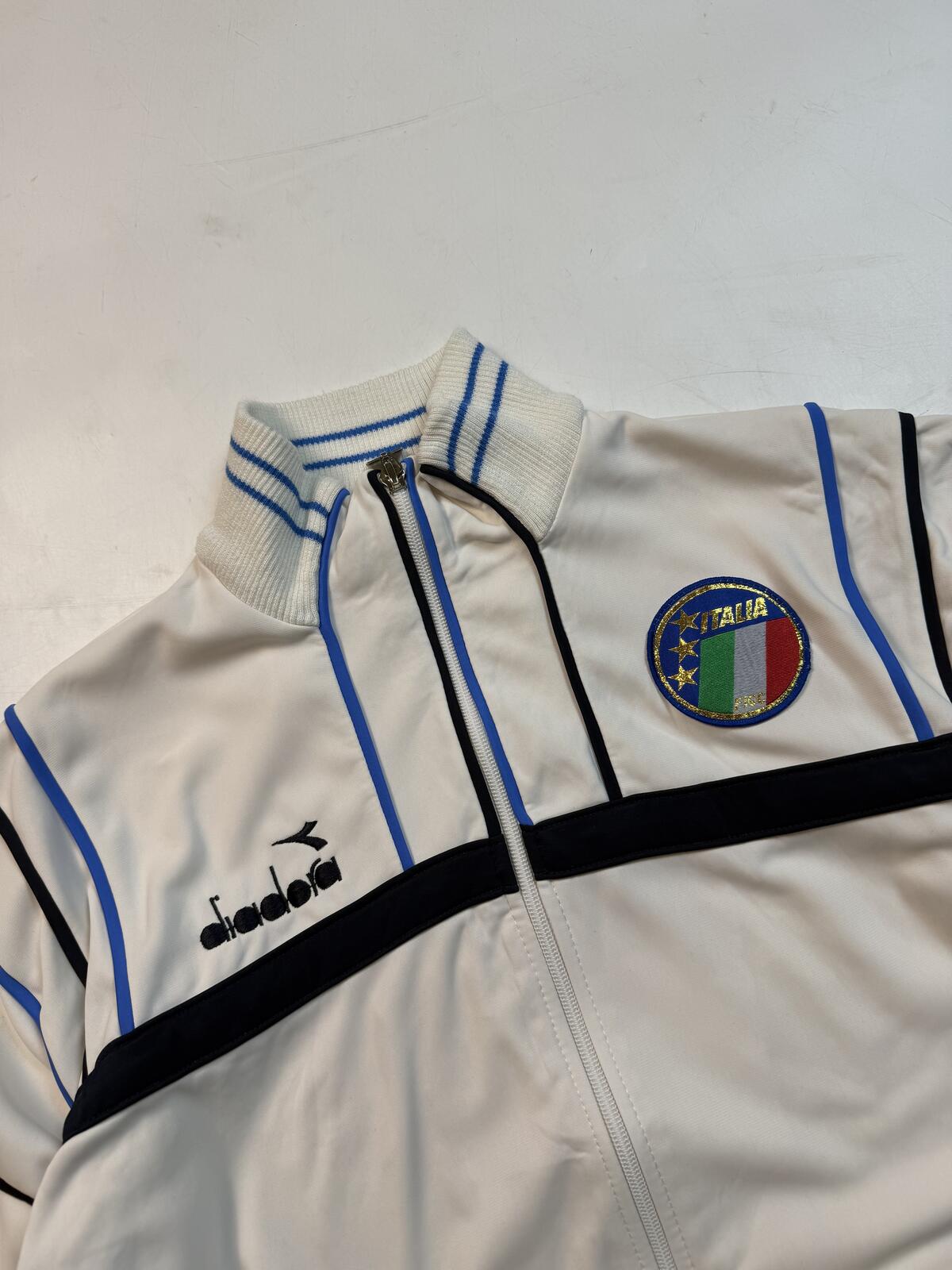 Vintage Italy 1986 Diadora football track jacket (M)