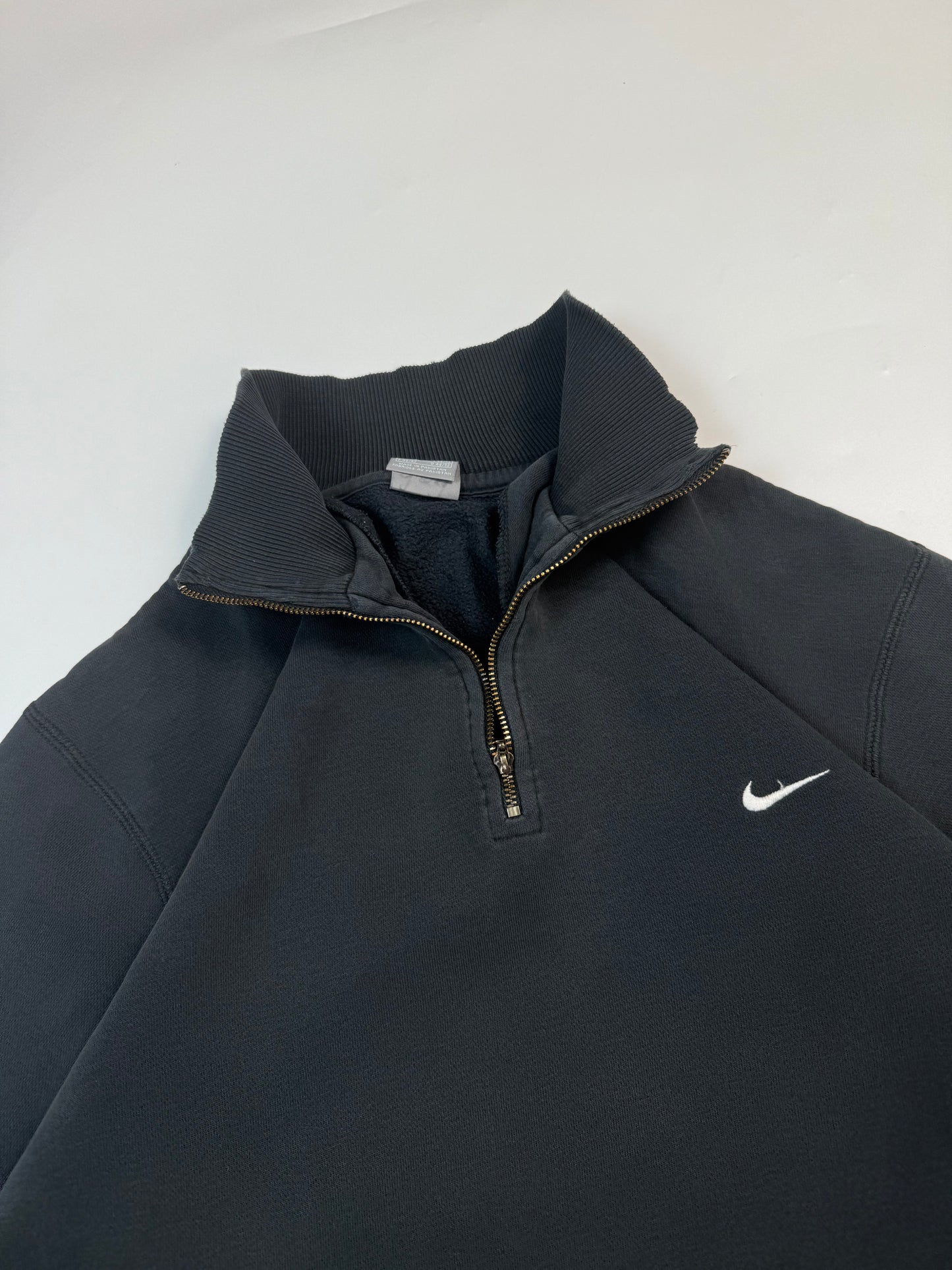Vintage Nike mini swoosh quarter zip sweatshirt (M)
