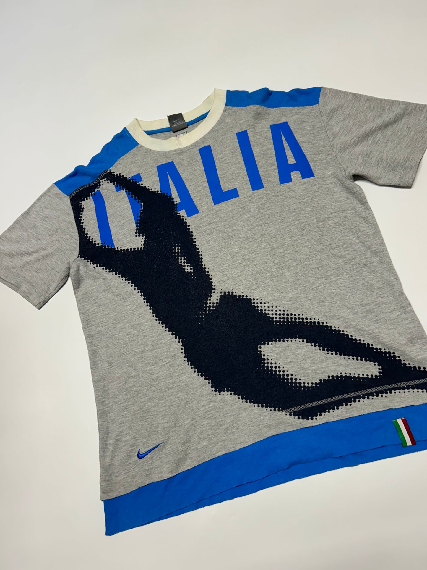 Vintage Nike italy football tee (XL)