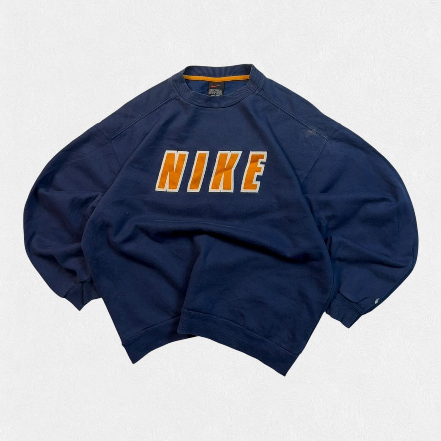 Vintage 90s Nike spell out sweatshirt (L)