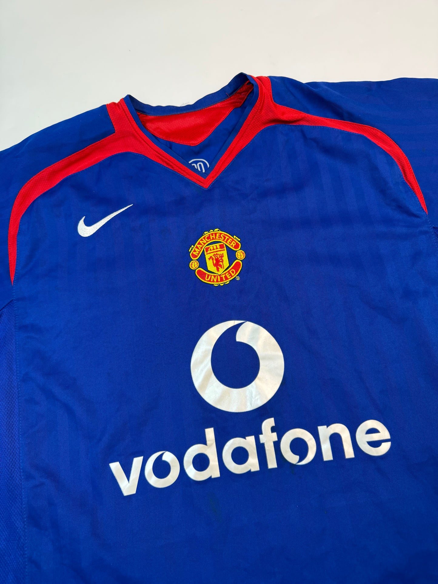 Vintage Manchester United 2005/06 Nike away football shirt (L)