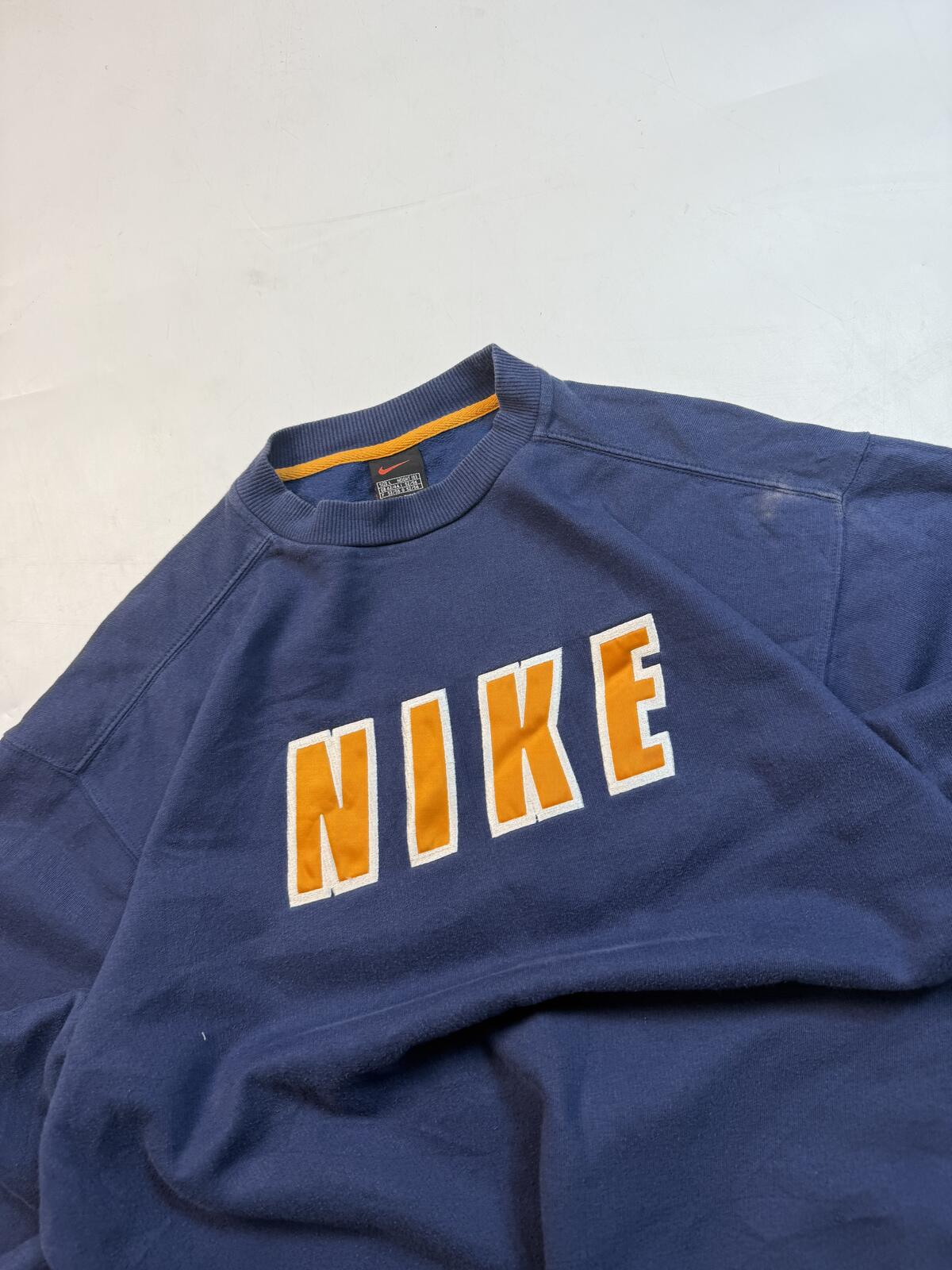 Vintage 90s Nike spell out sweatshirt (L)