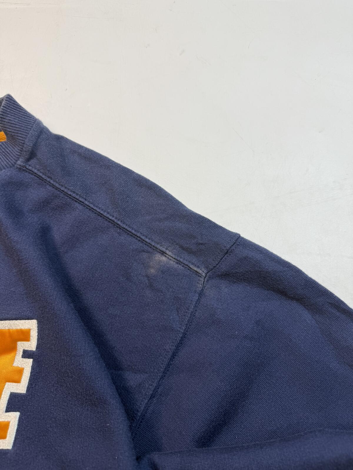 Vintage 90s Nike spell out sweatshirt (L)