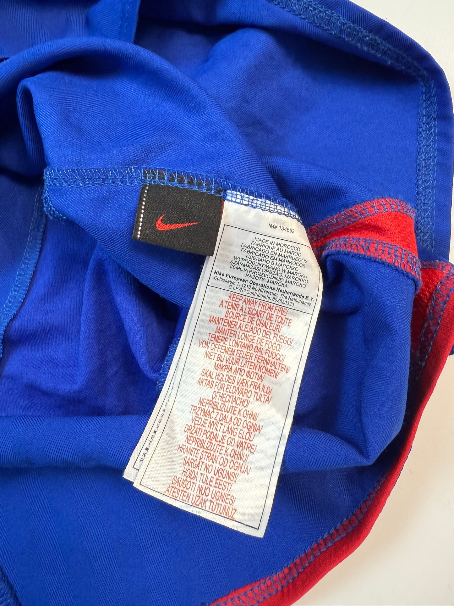 Vintage Manchester United 2005/06 Nike away football shirt (L)