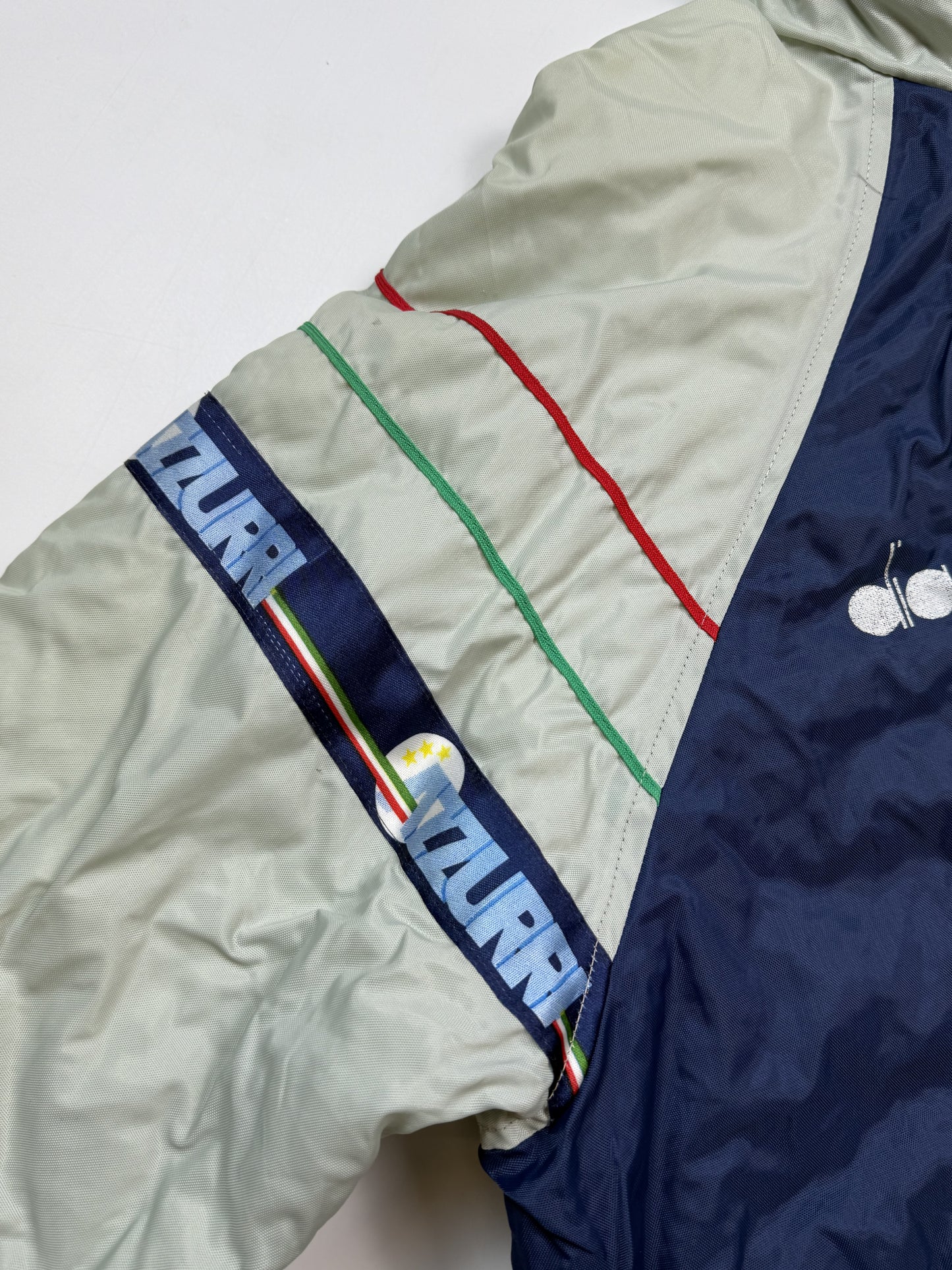 Vintage Italy 1986 Diadora football jacket (L)