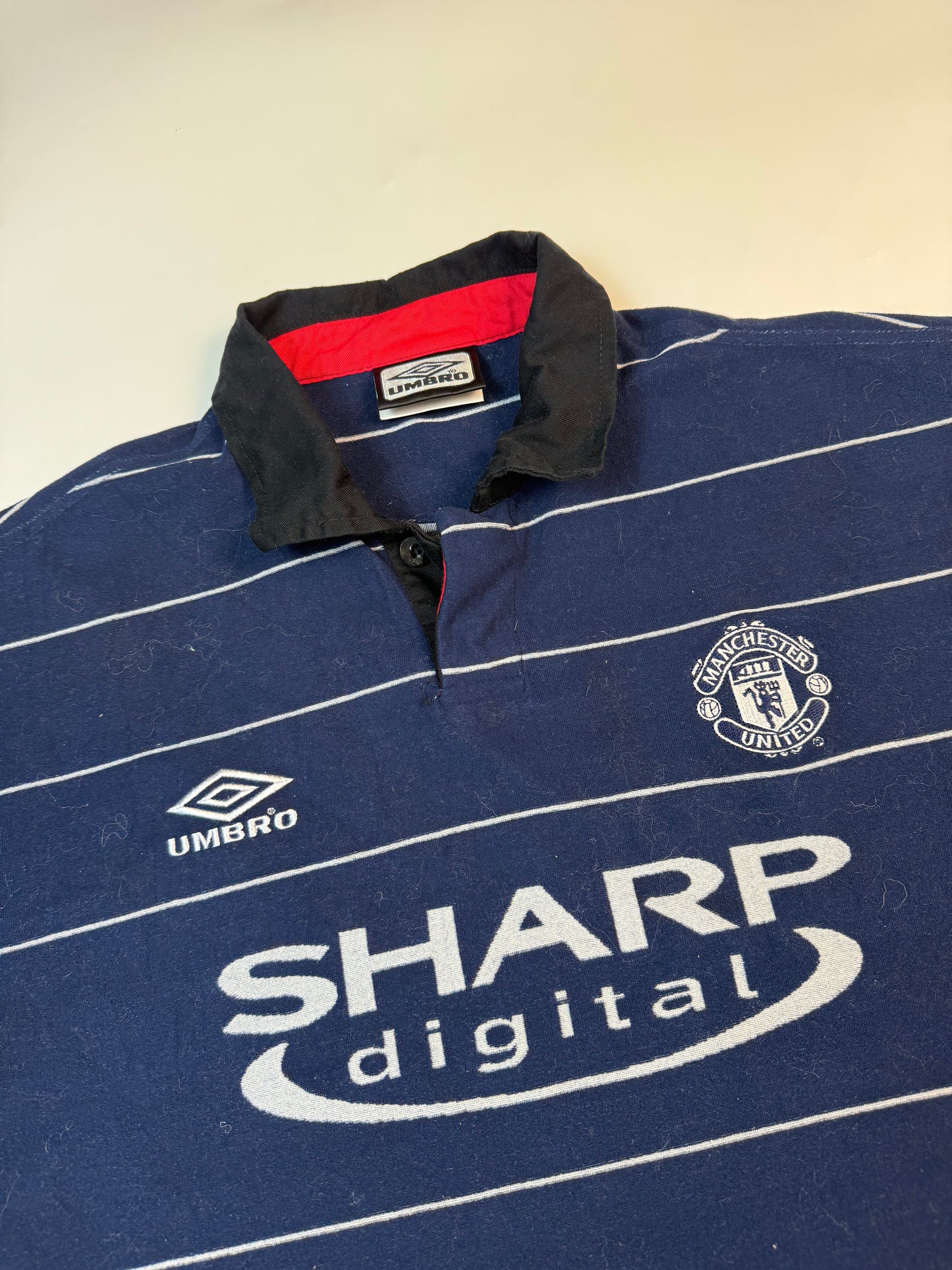 Vintage Manchester United 1999/00 Umbro away football shirt (XS)