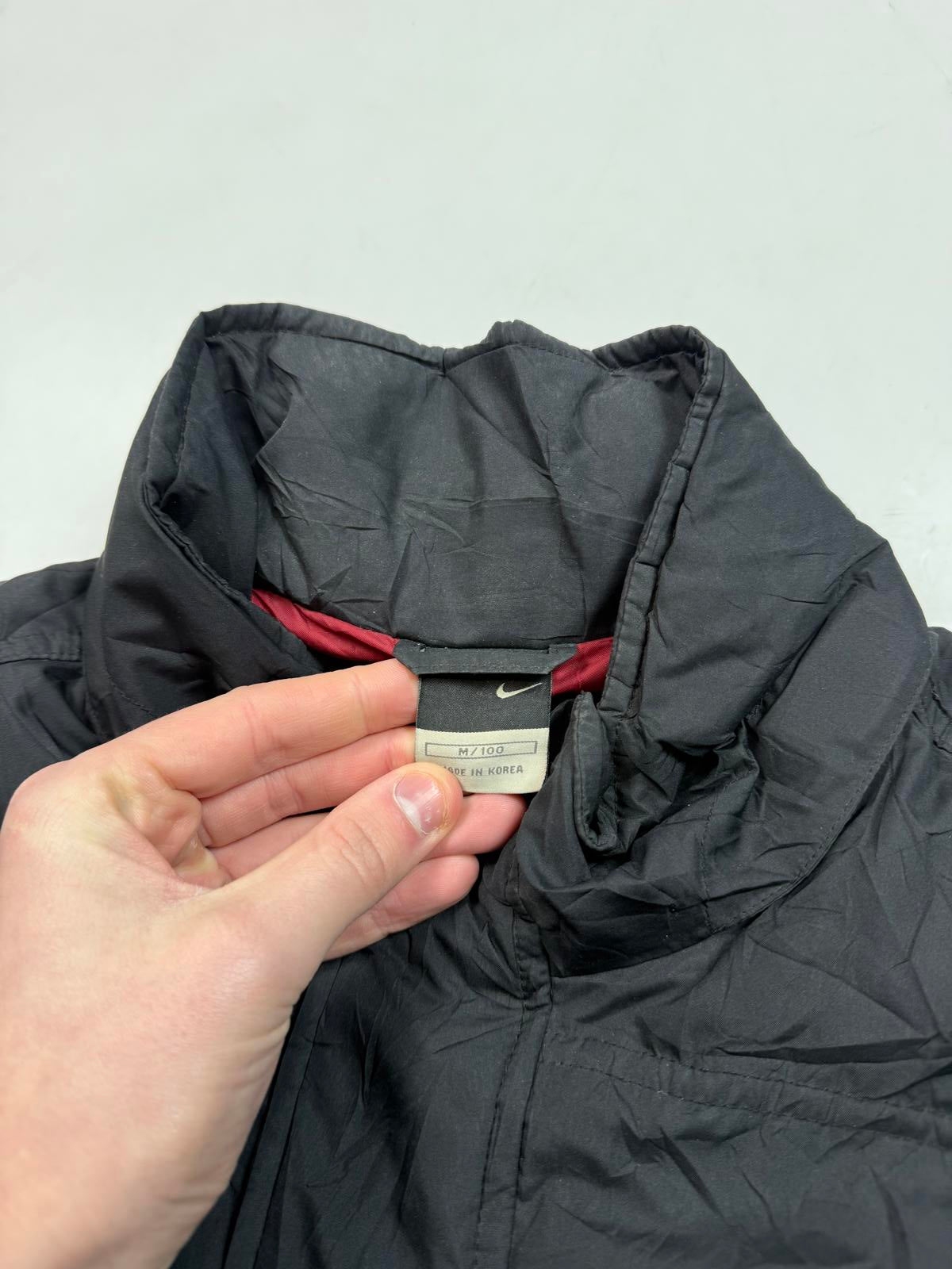 Vintage 2000s Manchester United Nike football puffer jacket (M)