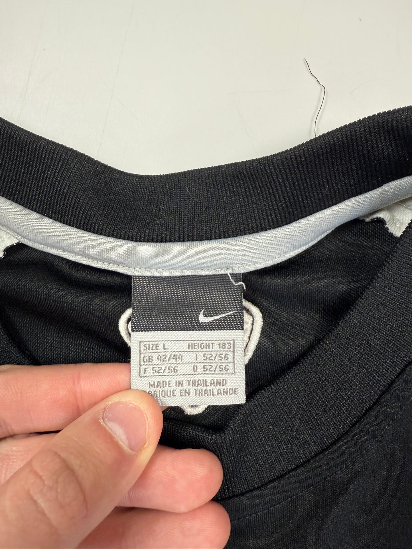 Vintage Nike shield football centre swoosh tee (L)