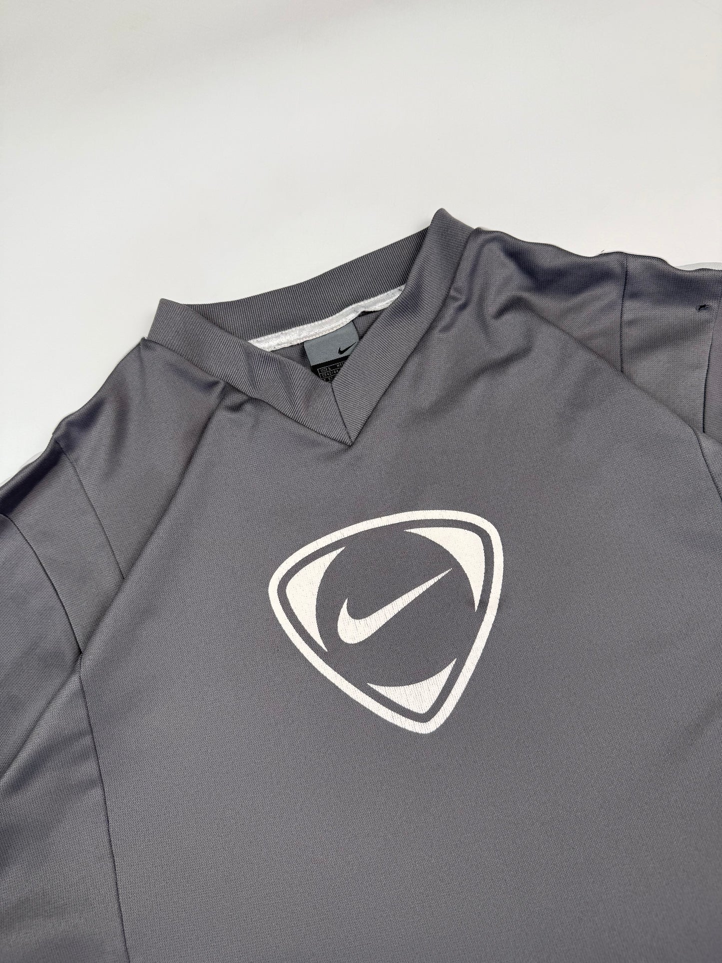 Vintage Nike shield football side stripe tee (L)