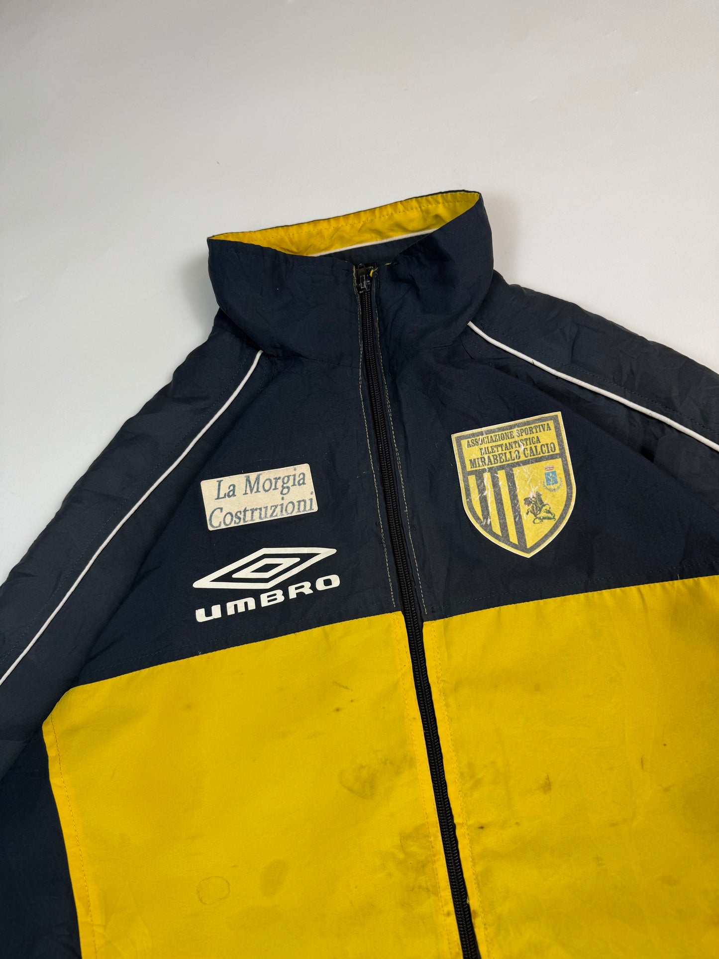 Vintage Italian Umbro football track jacket (M)