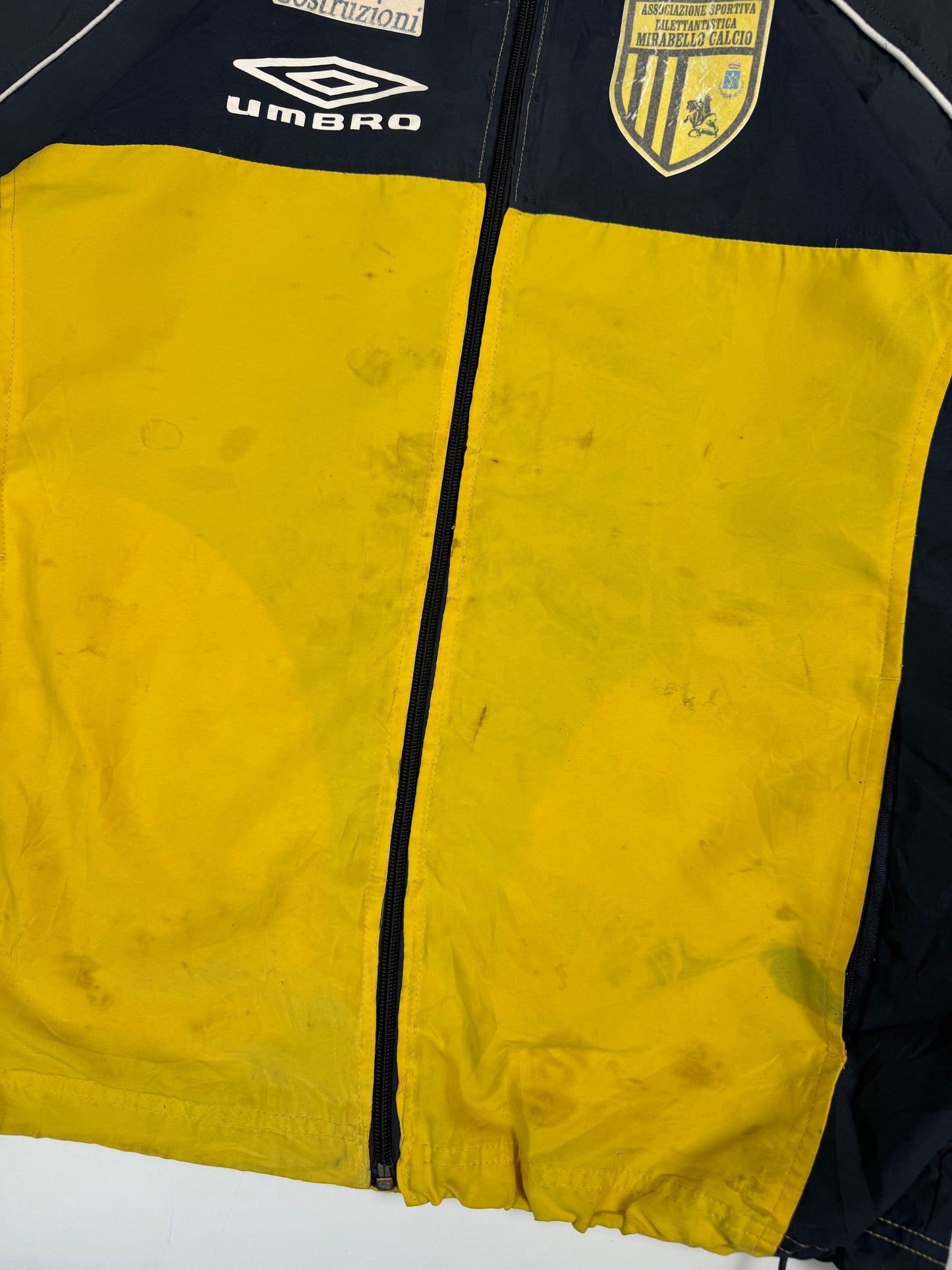 Vintage Italian Umbro football track jacket (M)