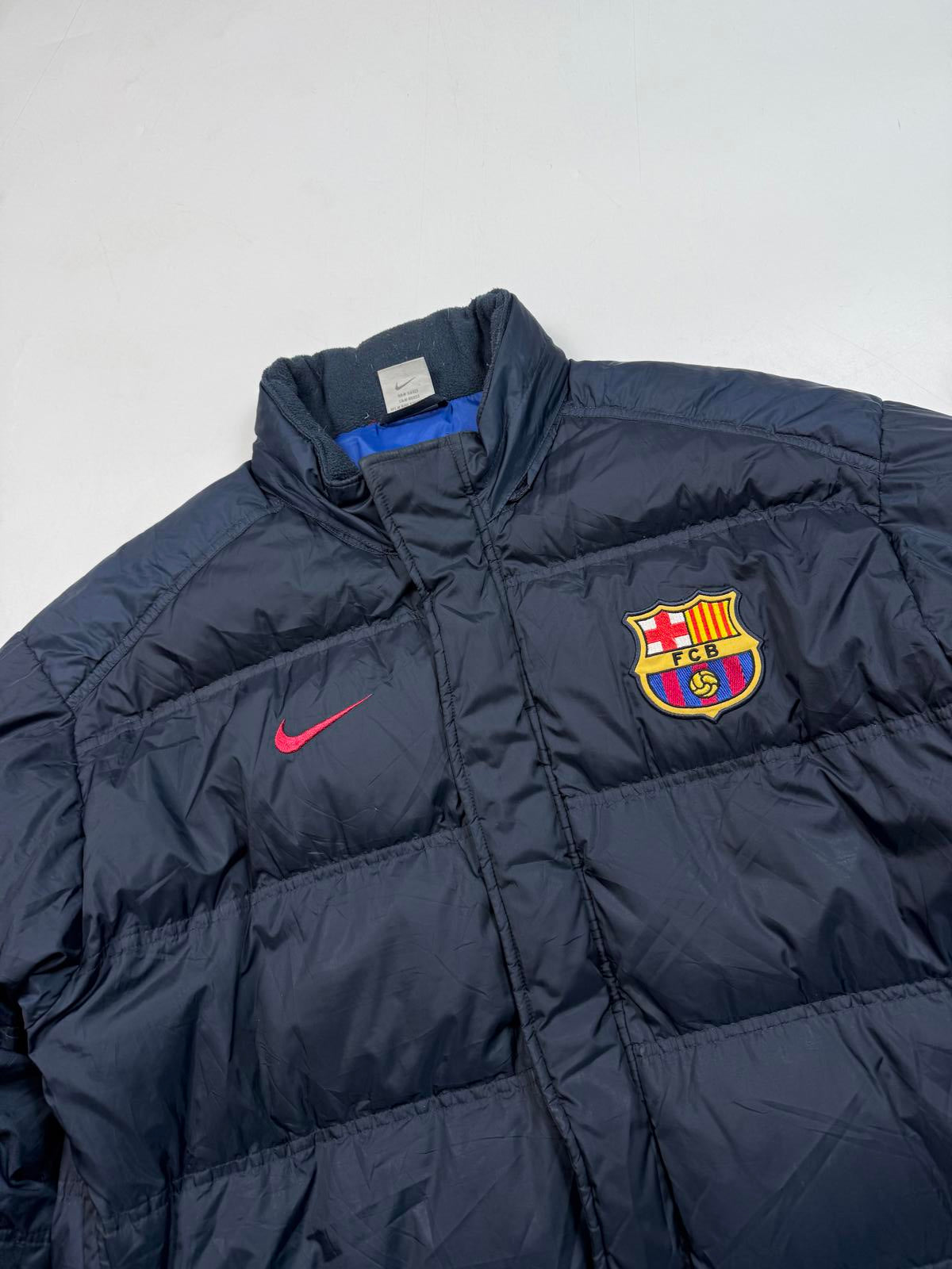 Vintage 2000s Barcelona Nike football puffer jacket (L)