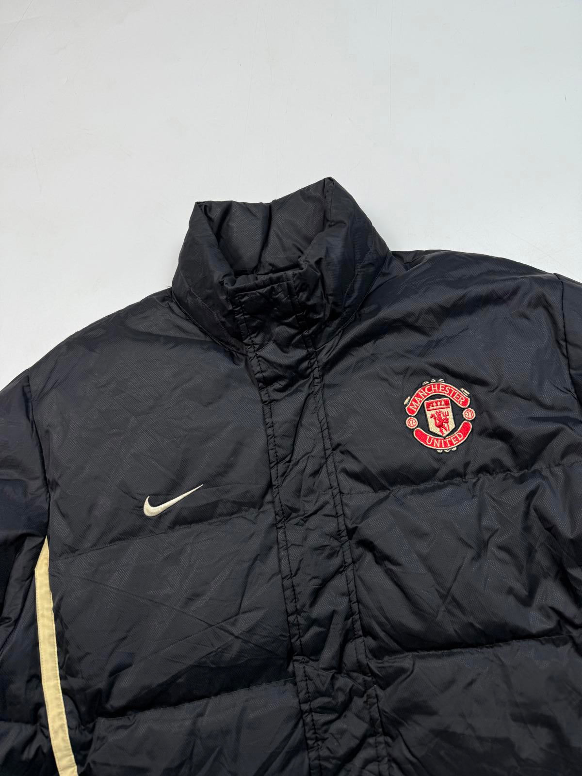 Vintage Manchester United 2006/07 Nike football puffer jacket (L)